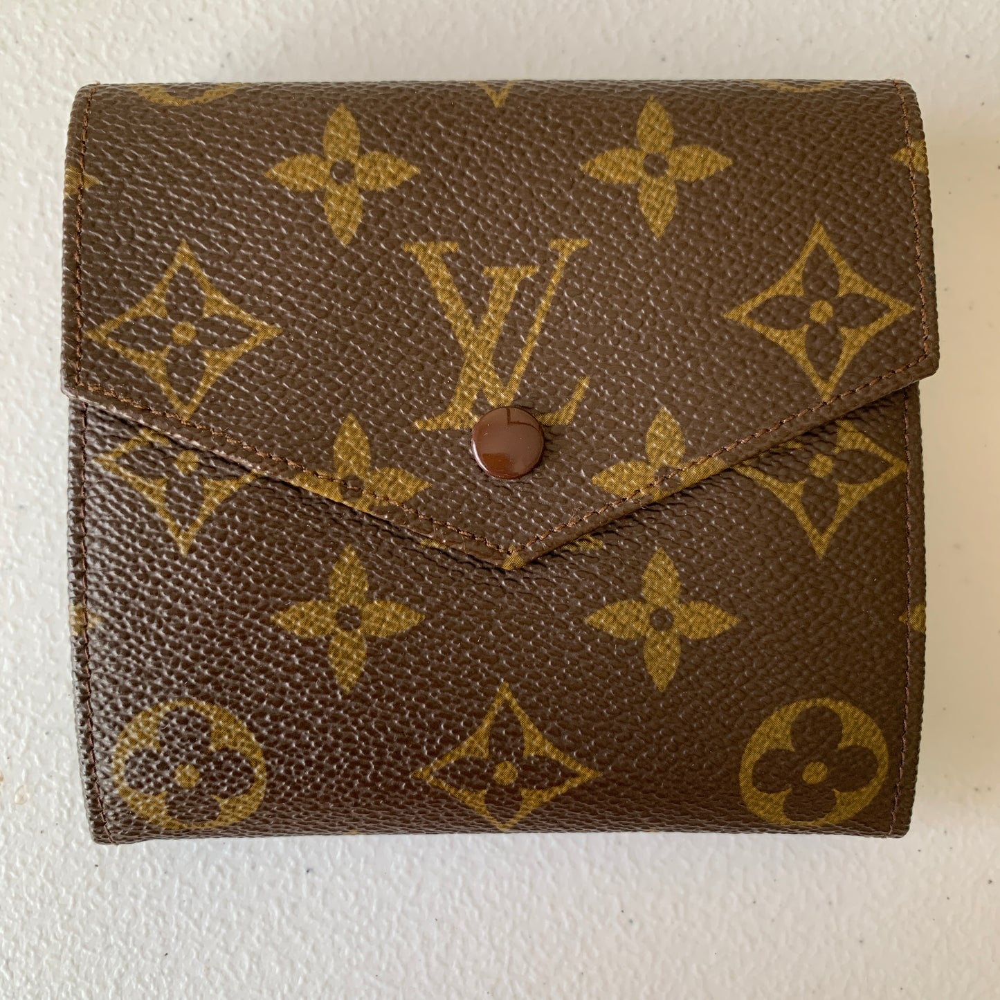 Louis Vuitton monogram trifold Wallet 821 authentic with COA