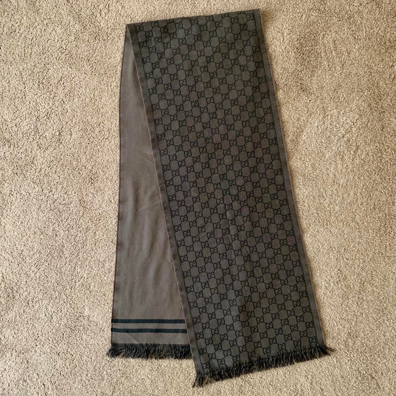 Authentic GUCCI unisex double sided monogram and plain pure wool scarf