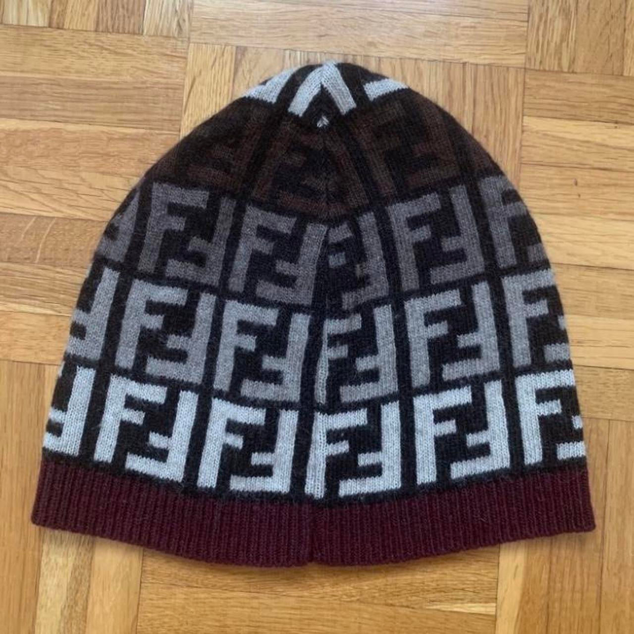 Authentic Fendi monogram women’s wool and cashmere hat like new