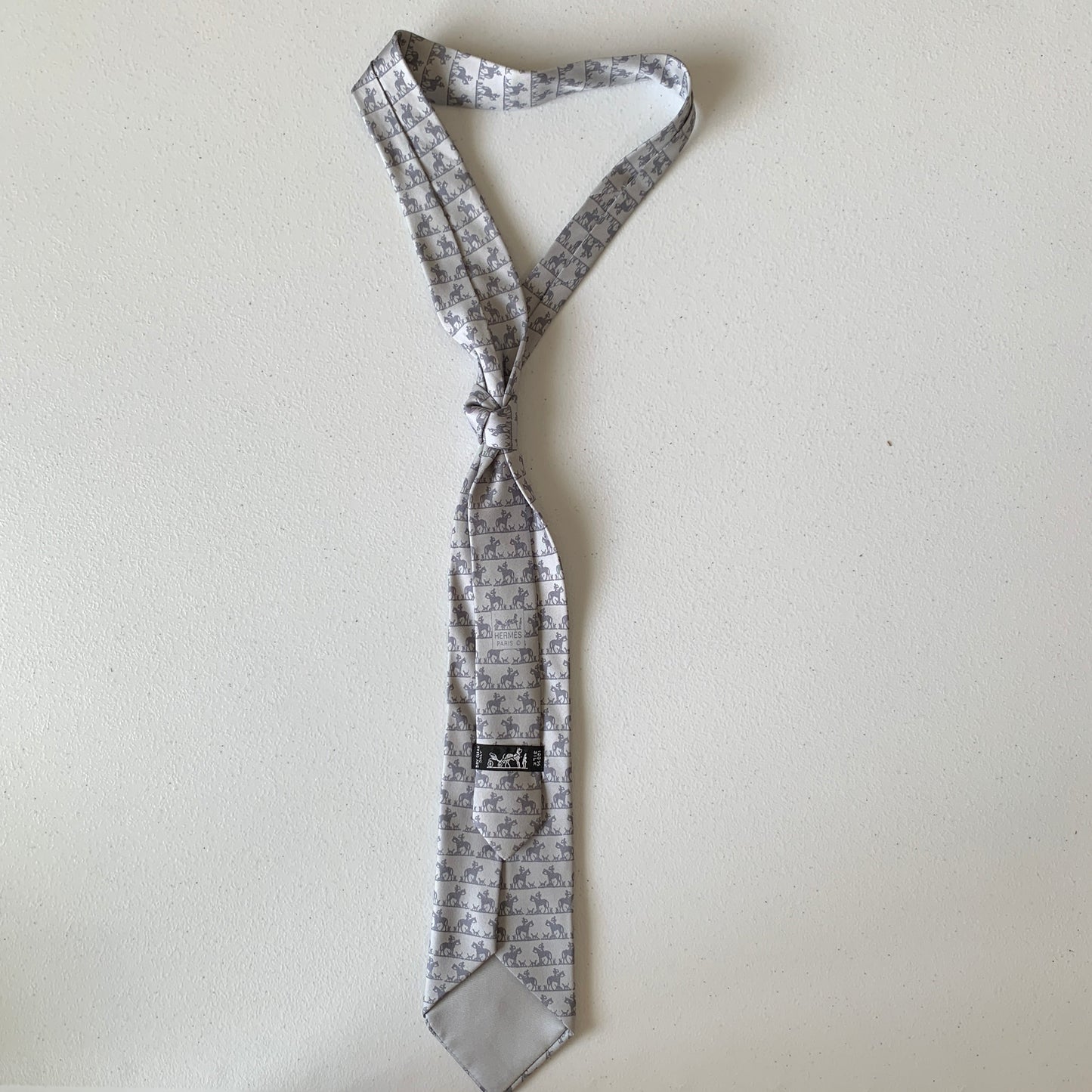 Hermes men’s silk Neck Tie authentic with COA shopper