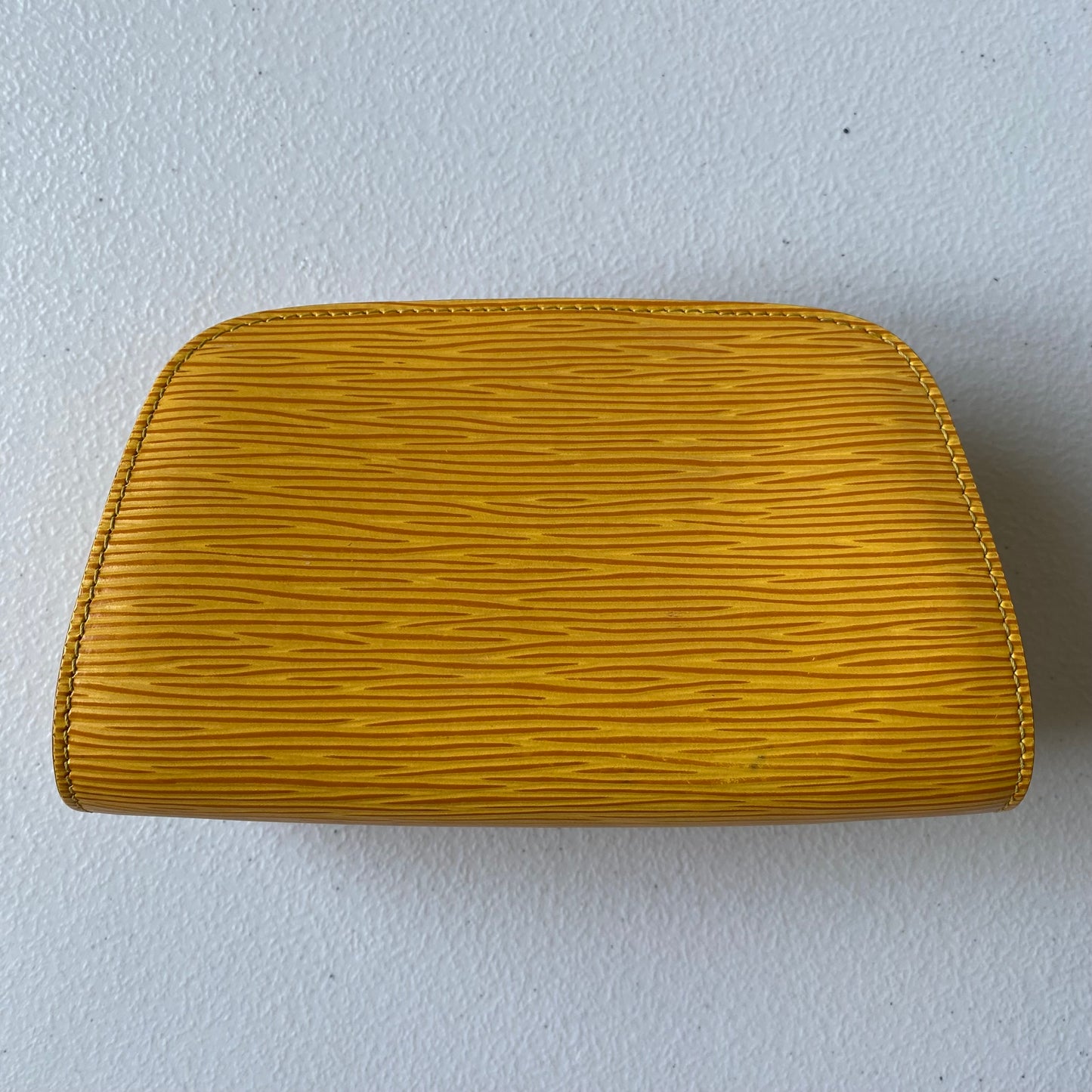 Louis Vuitton yellow epi leather cosmetic pouch SP0011 authentic with coa
