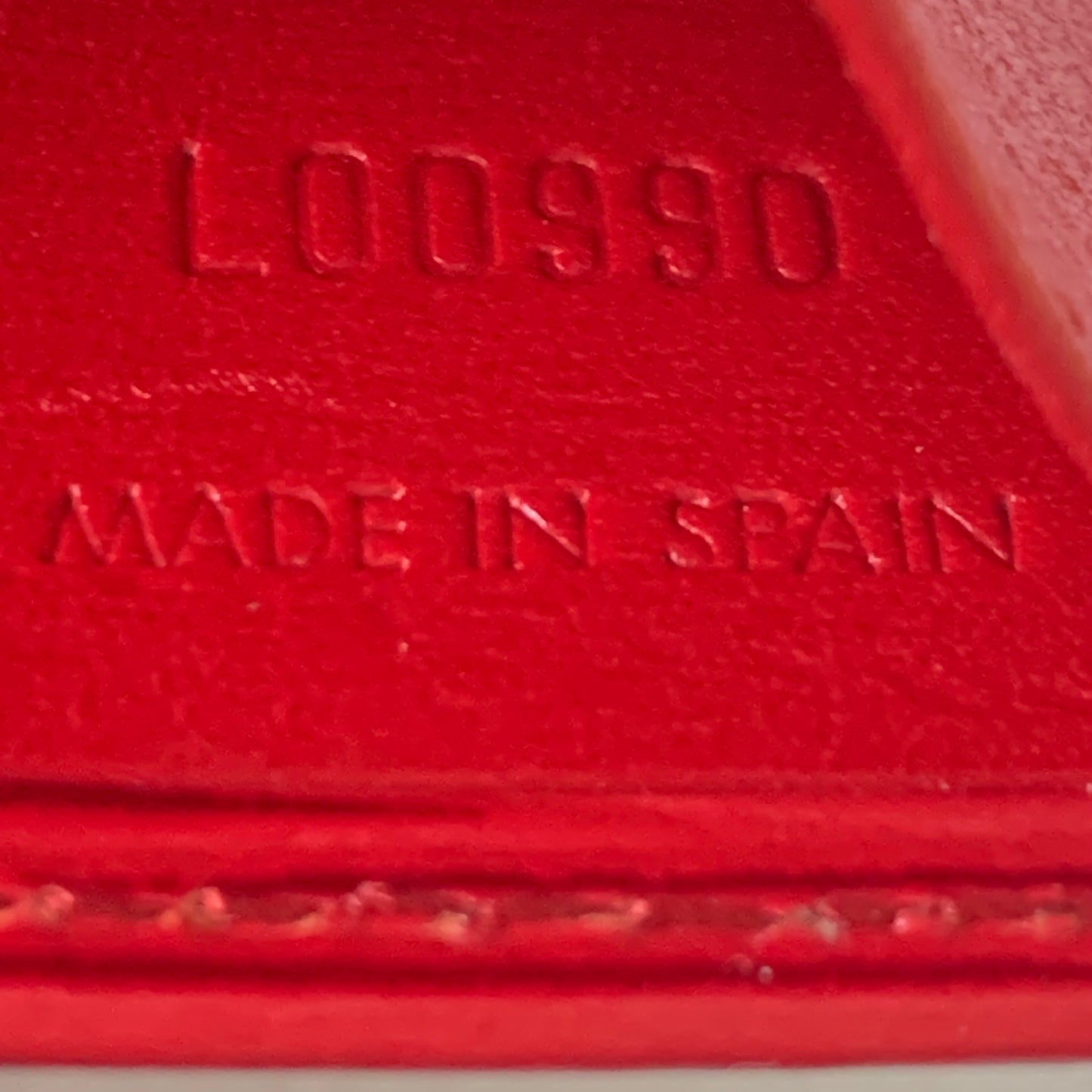 Louis Vuitton red Epi leather Wallet LO0990 authentic with COA