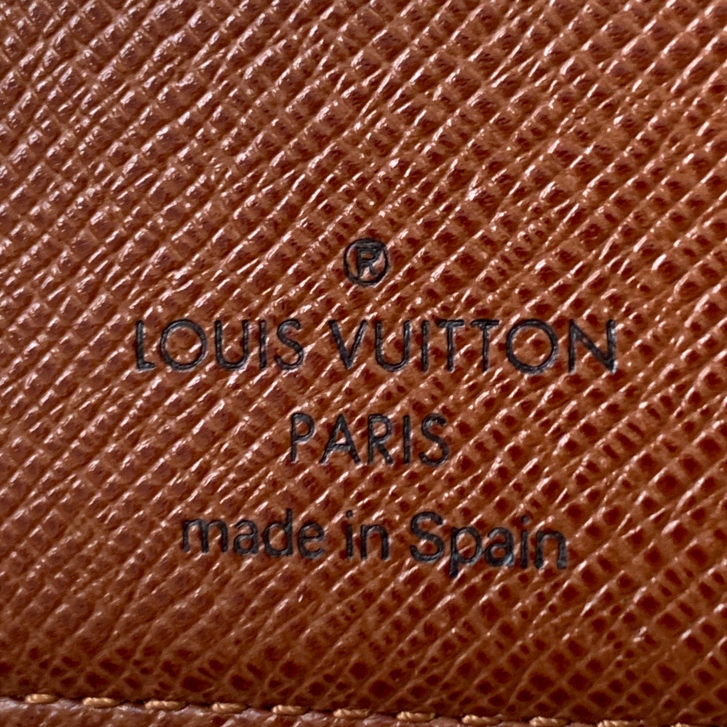 Louis Vuitton men’s bifold Wallet CA0075 authentic with COA