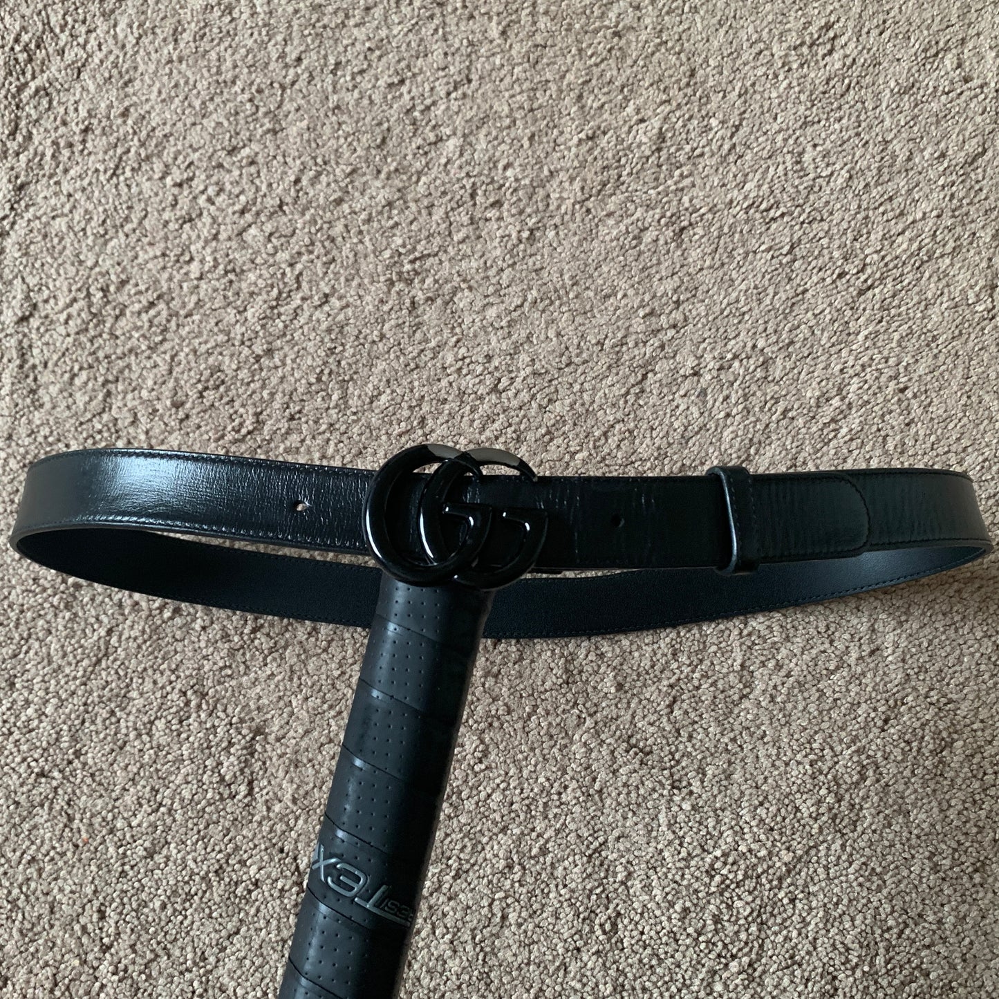 Authentic Gucci unisex black leather belt with GG marmont buckle