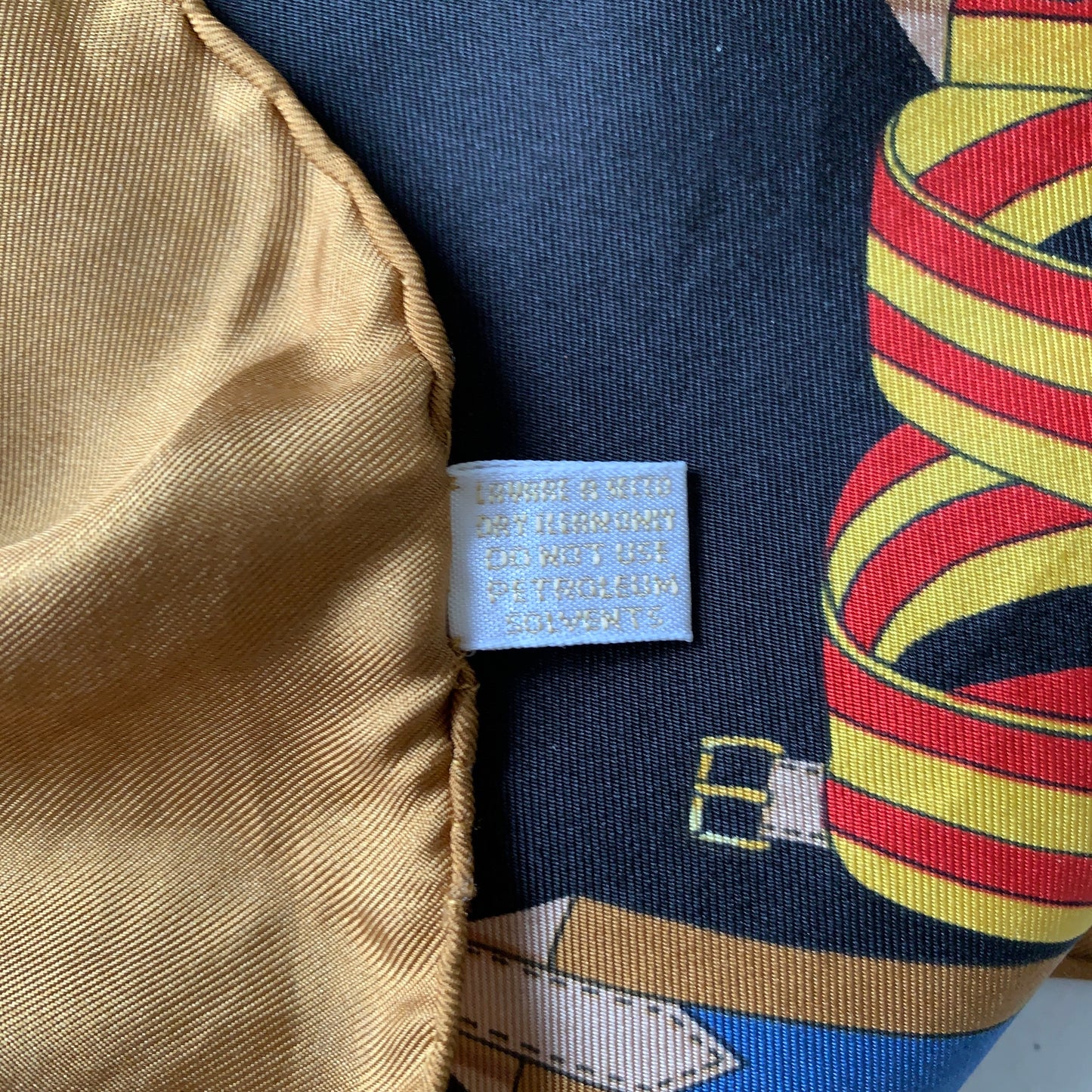 Gucci silk large square Scarf authentic with COA