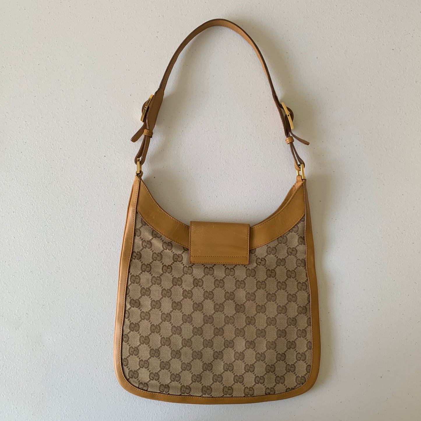 Gucci monogram shoulder bag authentic with COA box dust