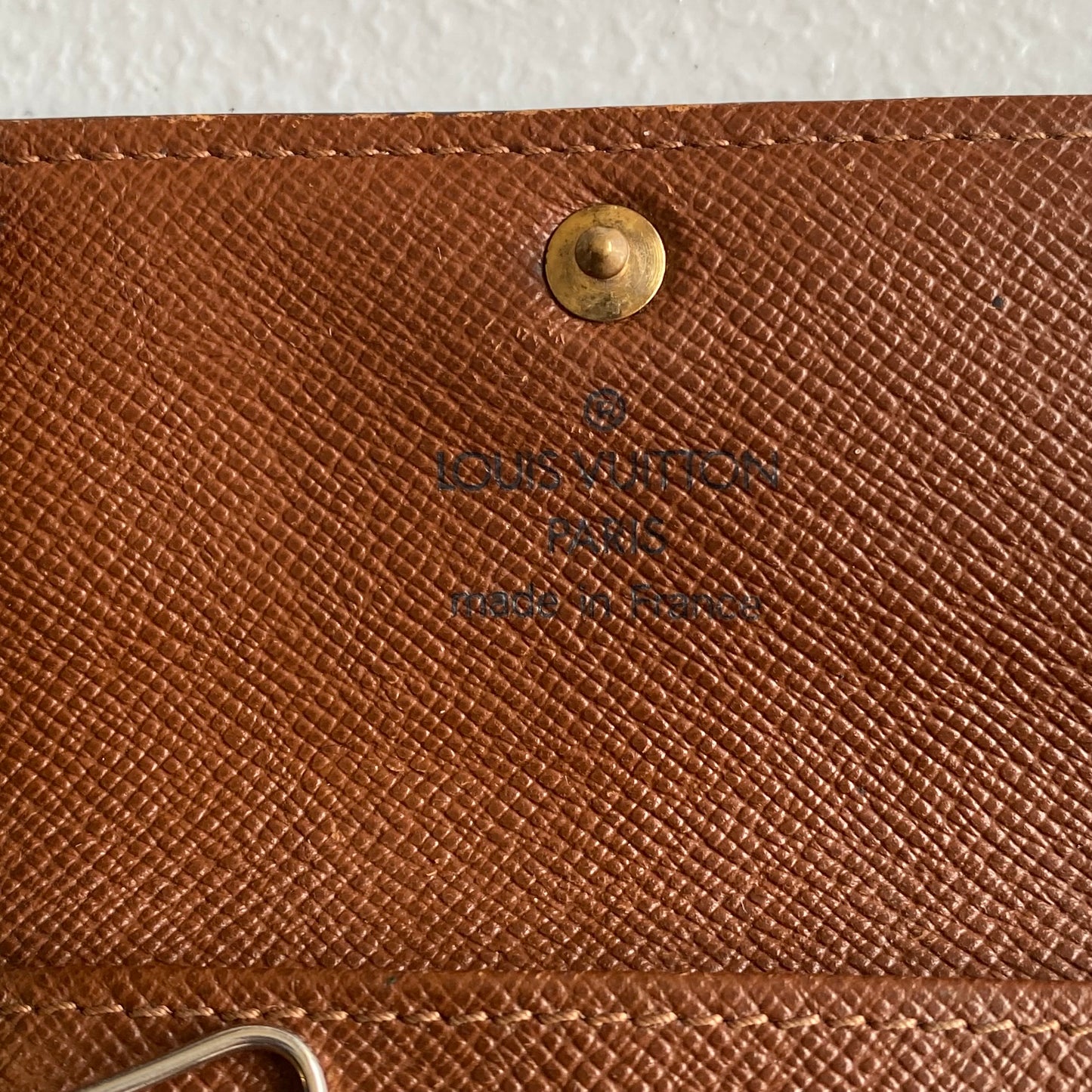 Louis Vuitton monogram 4 ring key holder Authentic with COA 4.1x2.1