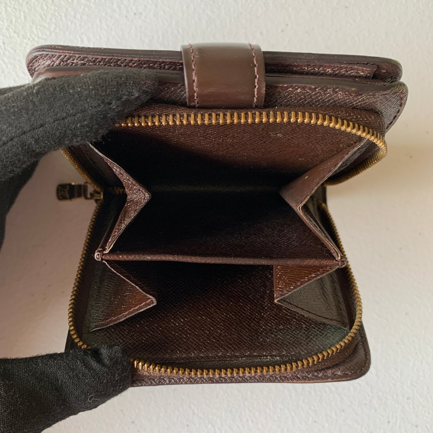 Louis Vuitton damier brown compact wallet CA 0949 authentic with COA