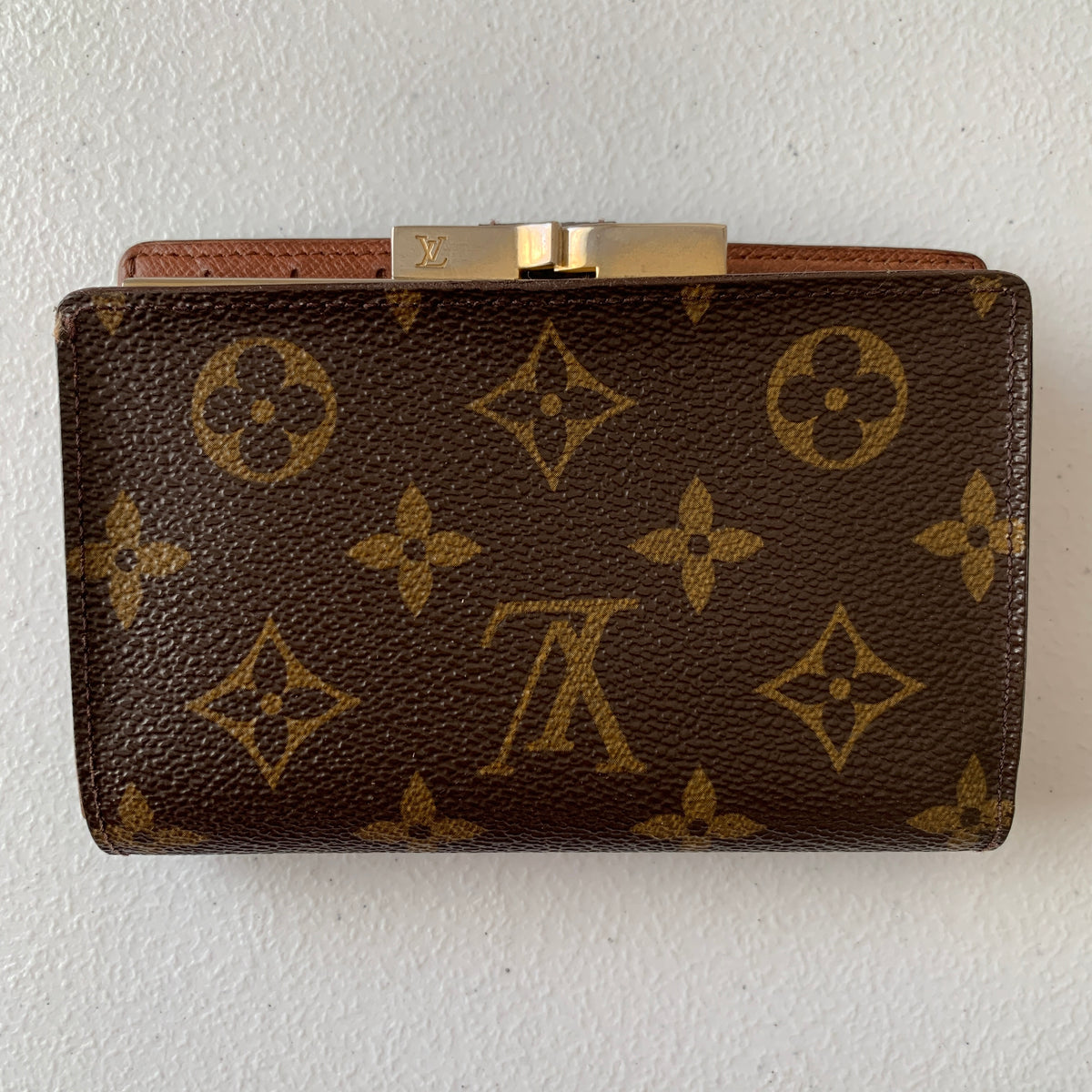 Louis Vuitton monogram kisslock wallet SD1917 Authentic with COA 5.2x3.6