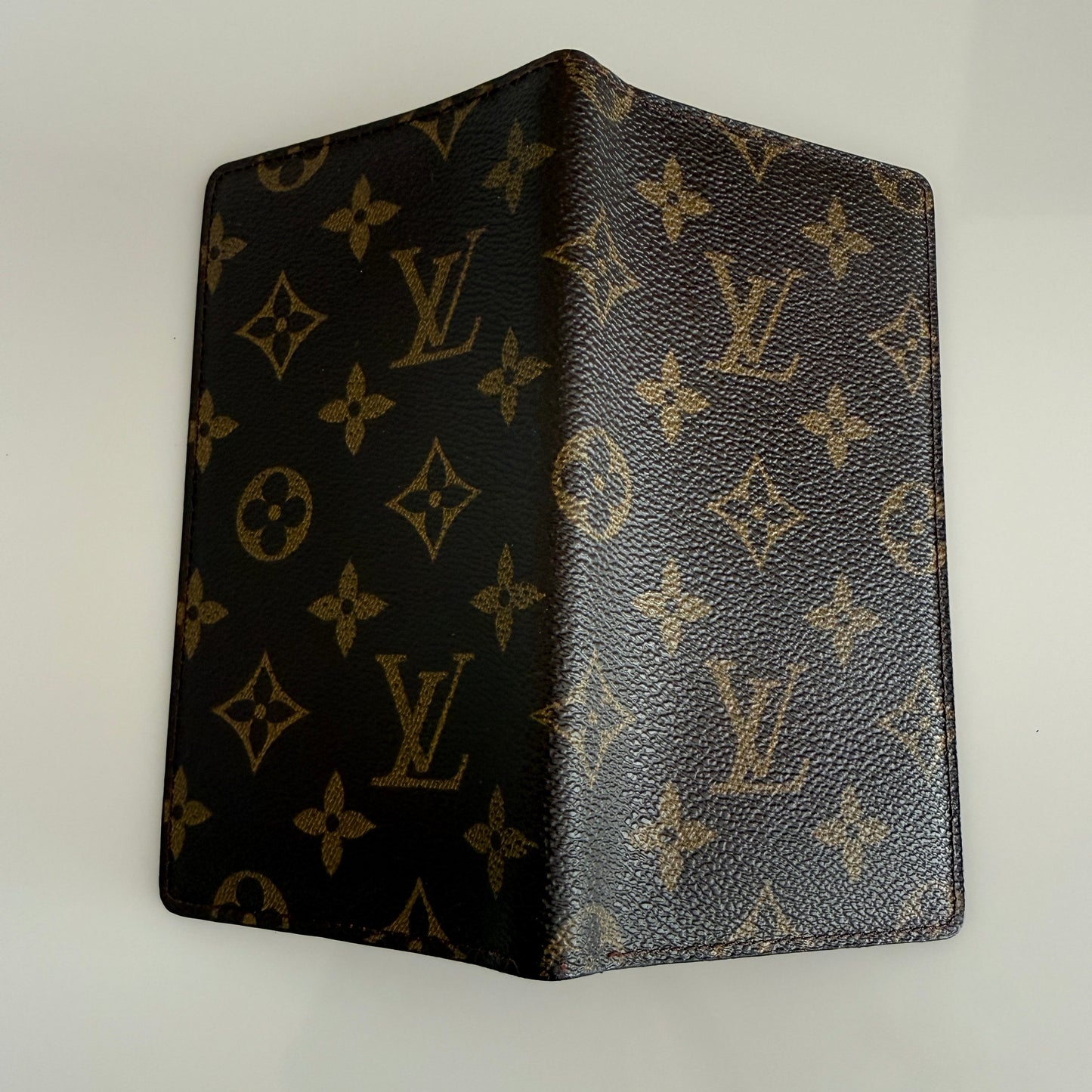 Louis Vuitton monogram long card holder unisex authentic with COA