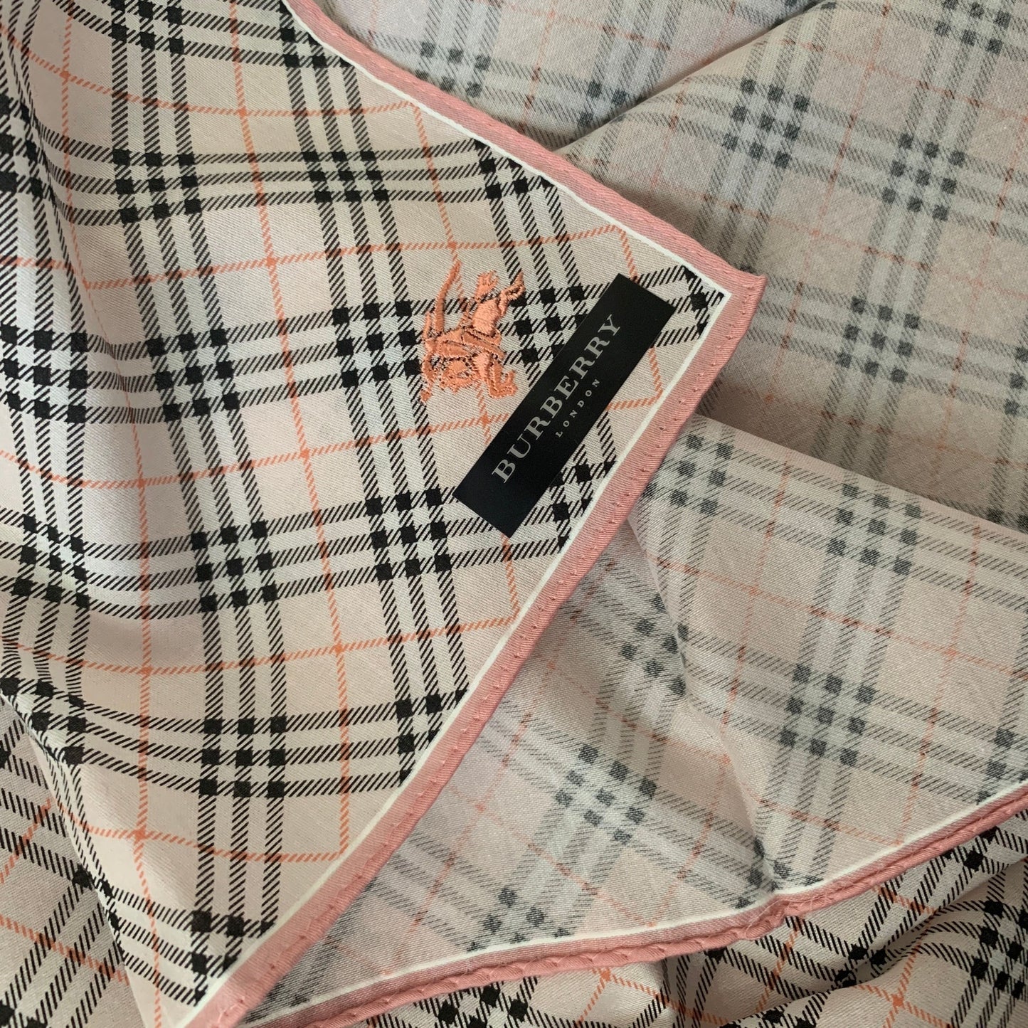 BB1009 Burberry new unused nova check cotton handkerchief scarf foulard