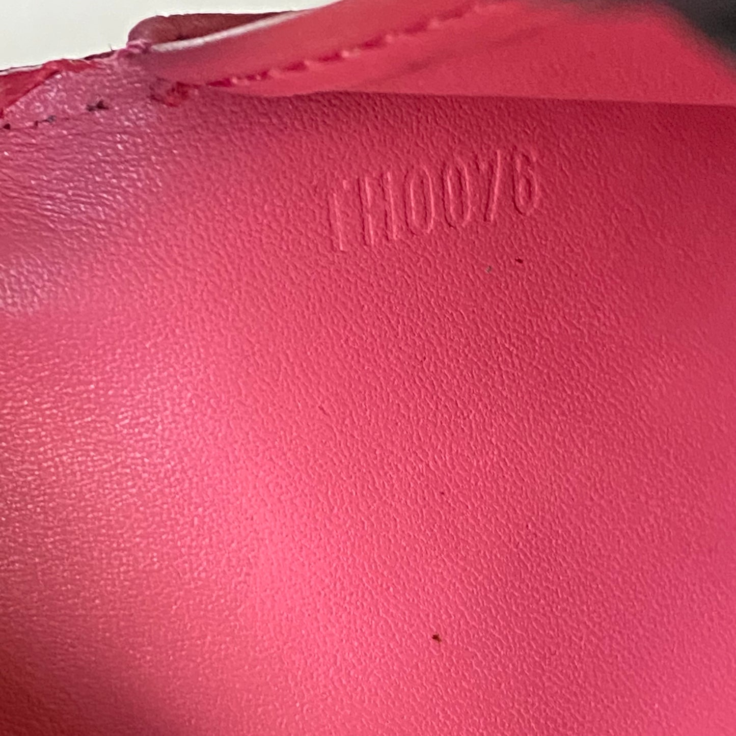 Louis Vuitton pink vernis monogram long wallet Authentic with COA