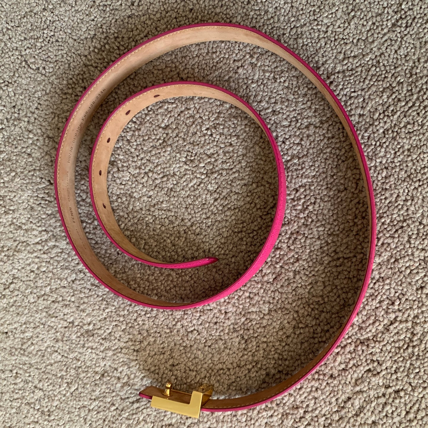 Authentic Fendi women’s fuchsia leather belt with FF buckle