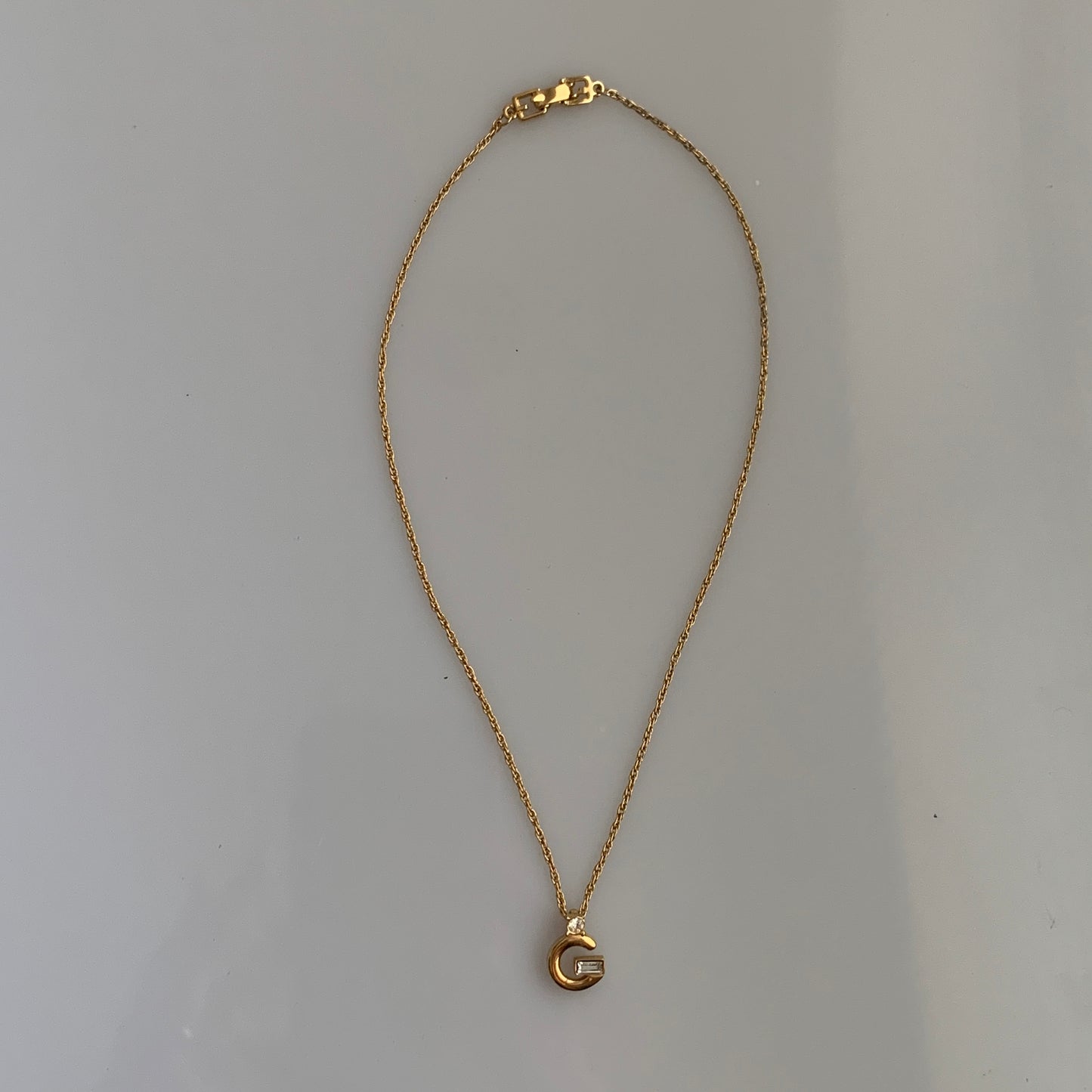 Givenchy G logo pendant gold plated Necklace authentic with COA