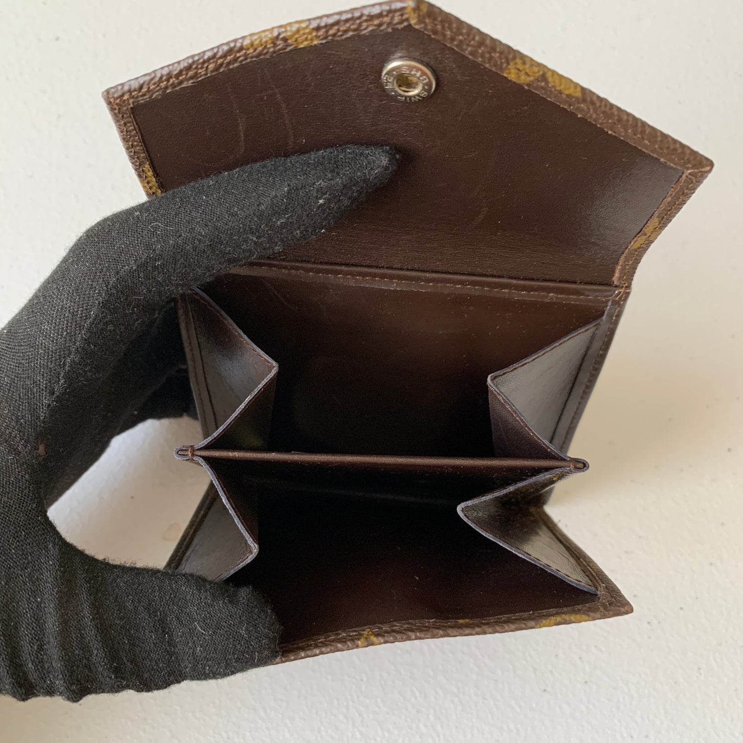 Louis Vuitton monogram trifold Wallet 821 authentic with COA