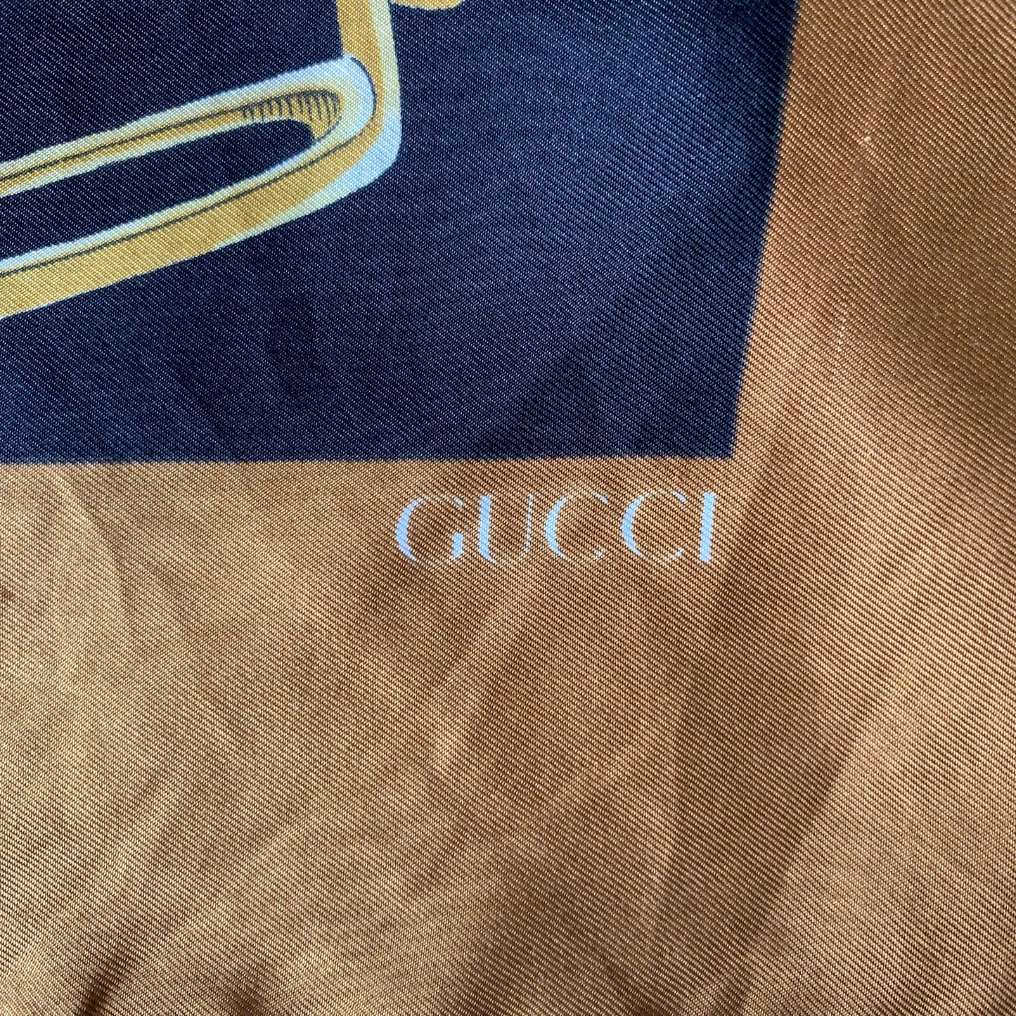 Gucci silk large square Scarf authentic with COA