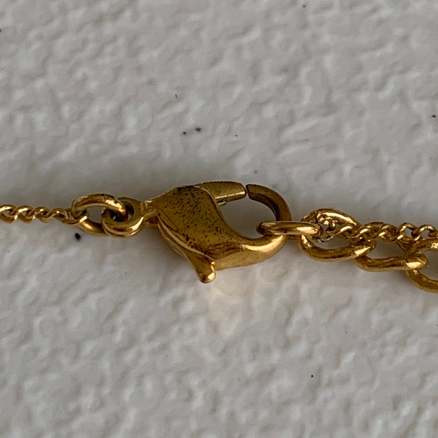 Christian Dior logo round pendant gold plated necklace authentic with COA