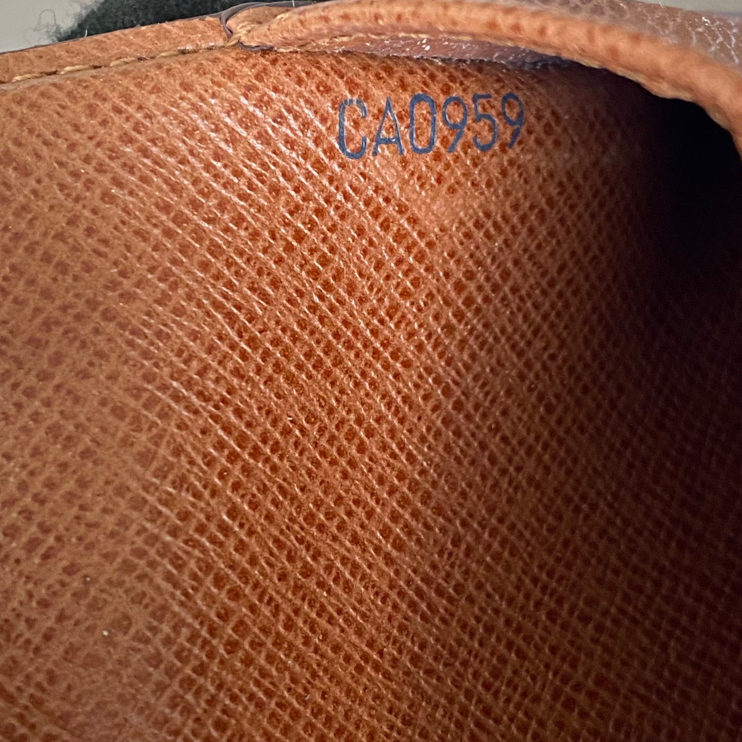 Louis Vuitton monogram agenda PM CA0959 Authentic with coa 5.6x4