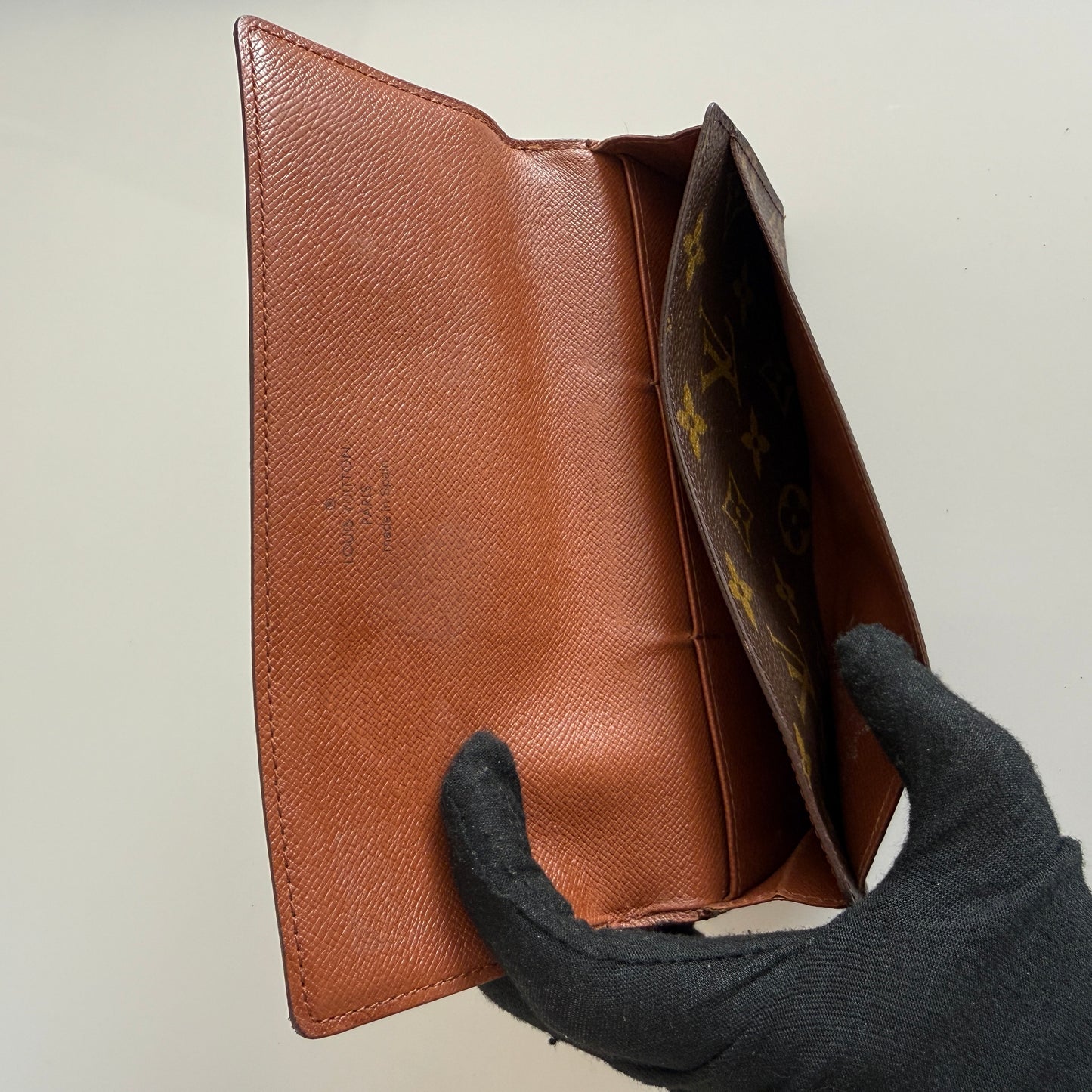 Louis Vuitton monogram long wallet clutch bag authentic with COA CA0927