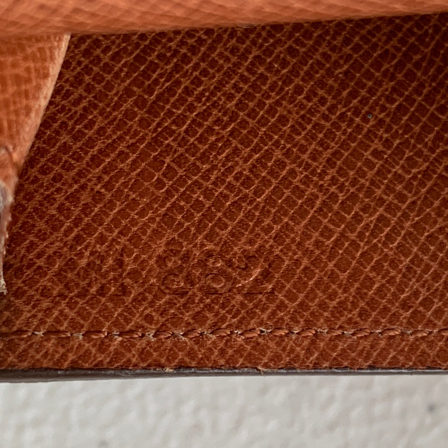 Louis Vuitton monogramlong wallet MI882 authentic with COA