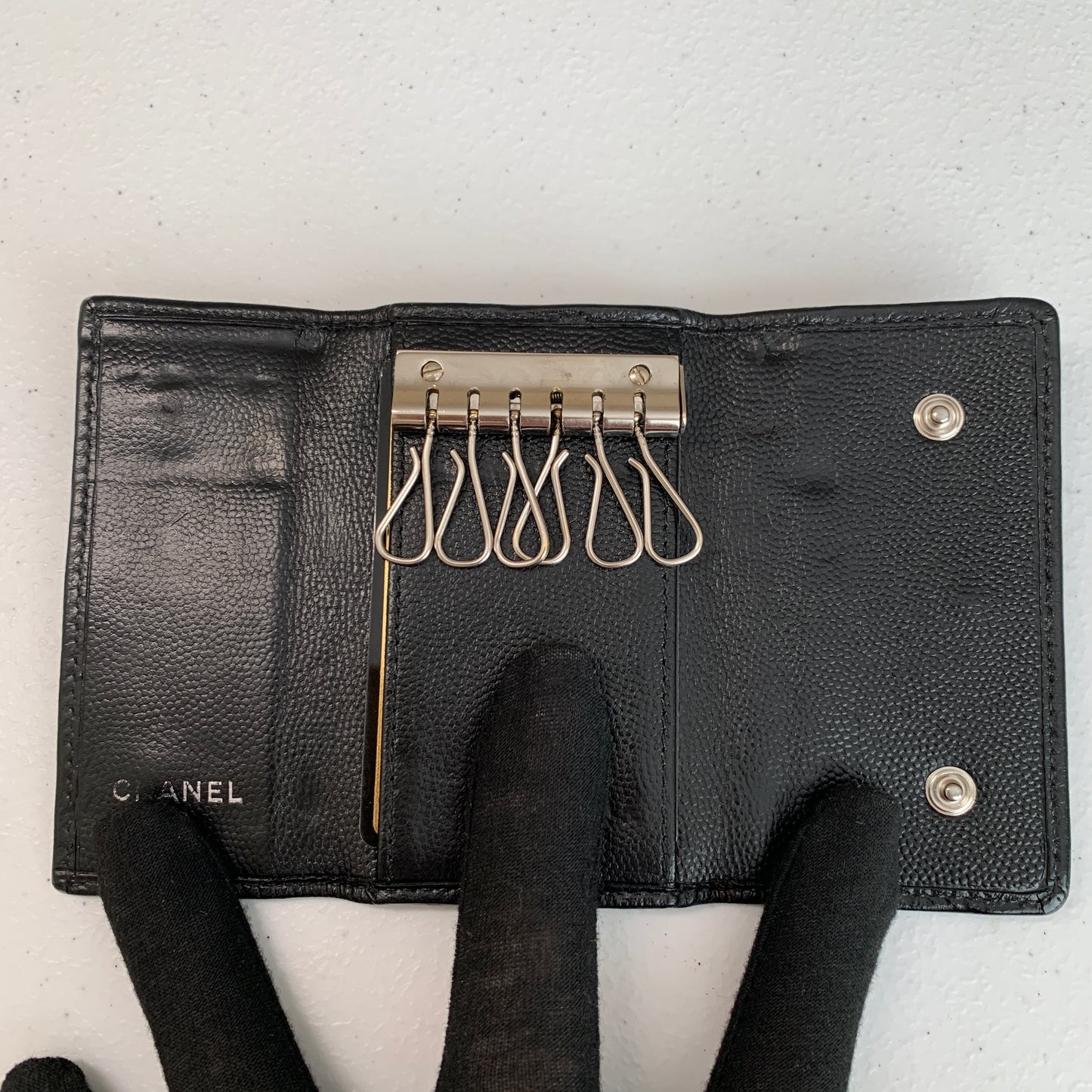 Chanel cc mark Black caviar Leather 6 ring key holder authentic with COA and guarantee card