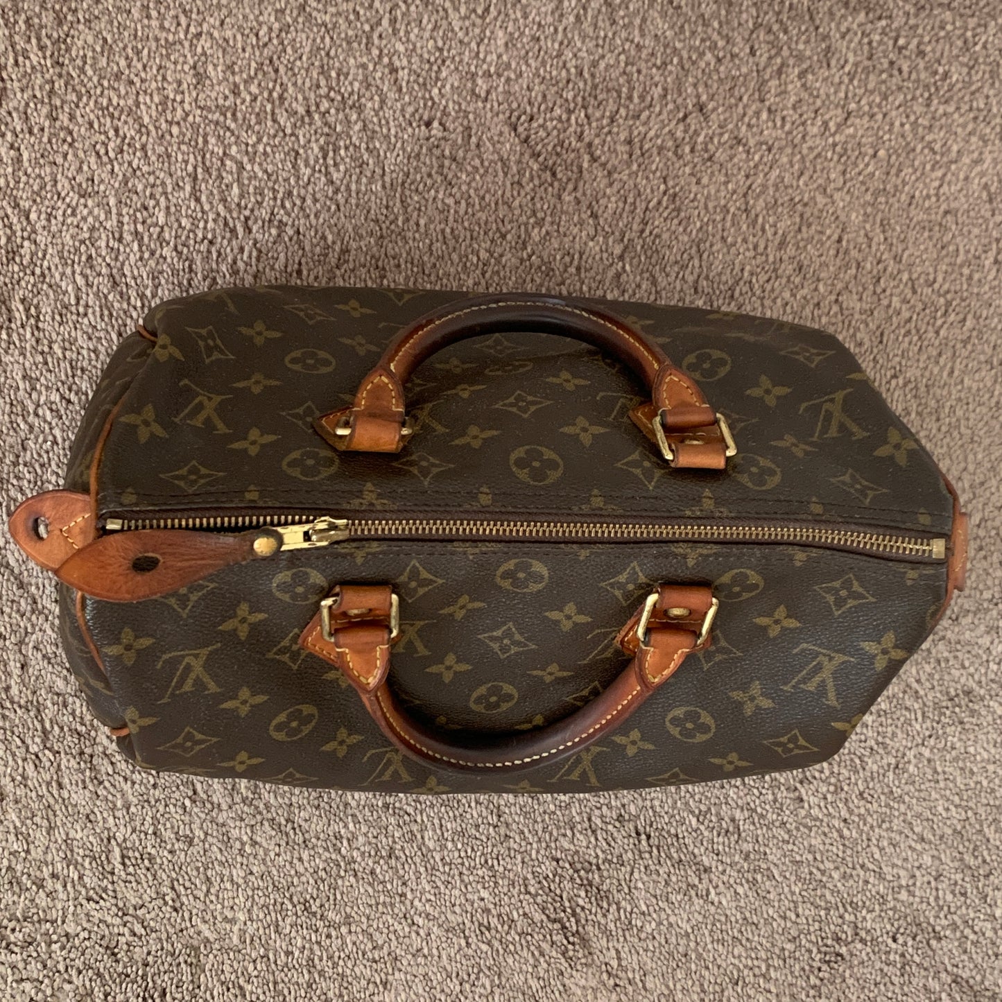 Authentic Louis Vuitton vintage speedy 30 handbag