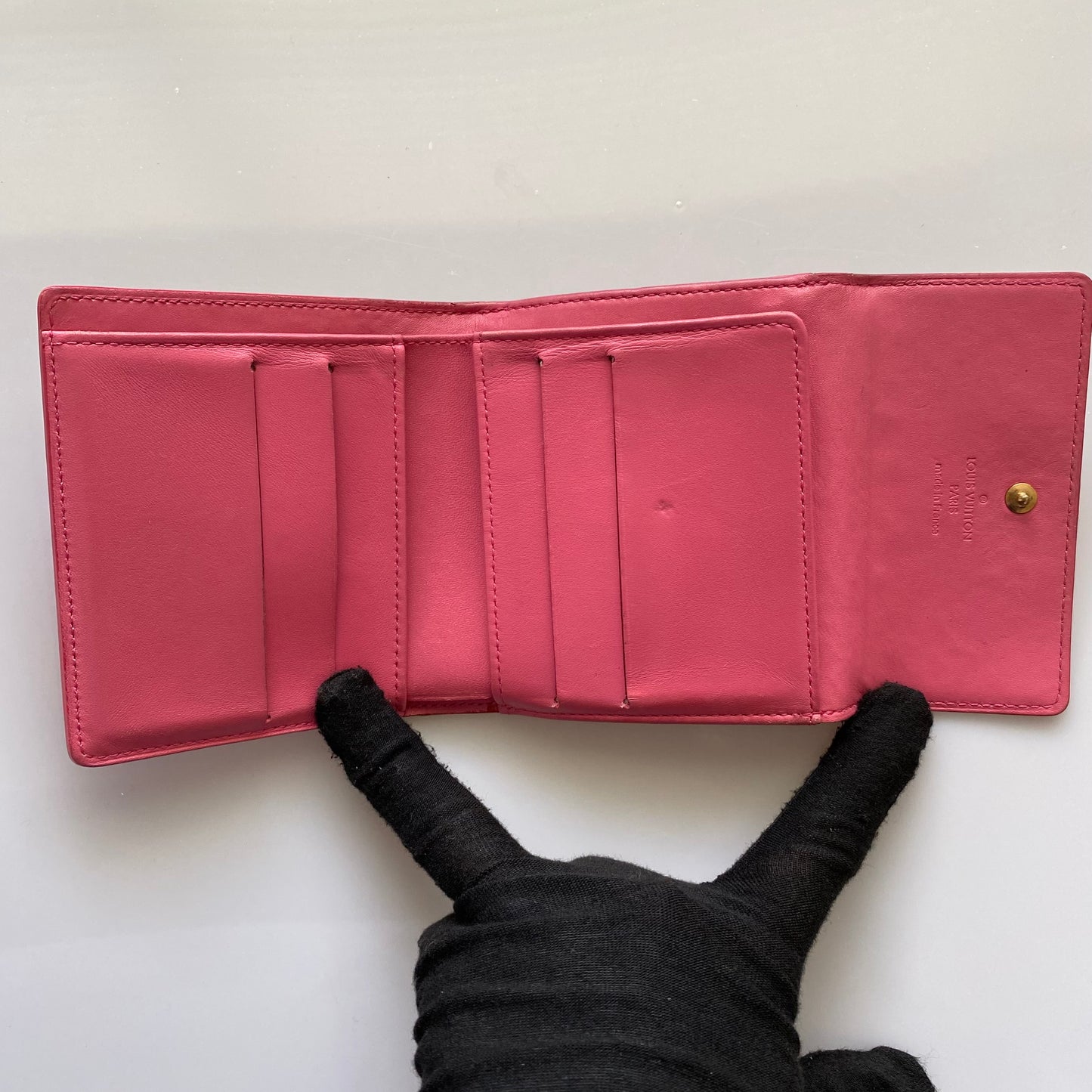 Louis Vuitton pink Vernis compact wallet TH0026 Authentic with coa 4.3x4