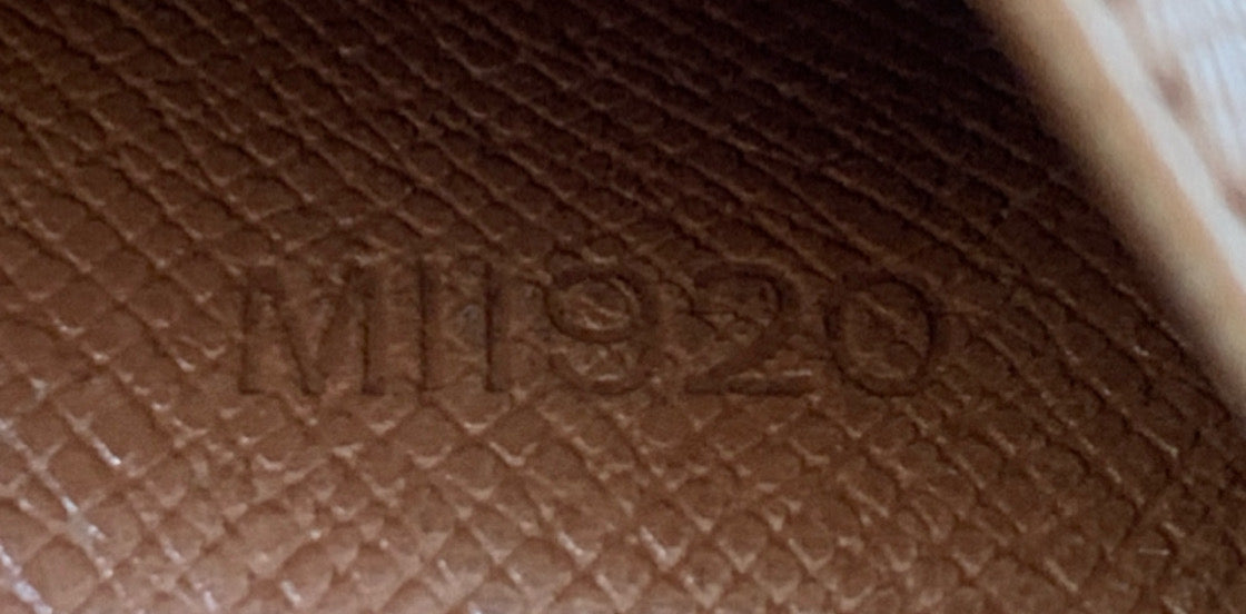 Louis Vuitton sarah long wallet MI1920 authentic with COA 4.5x 7.25