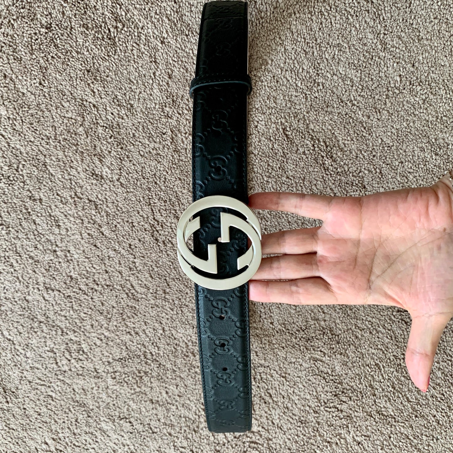 Authentic Gucci new unisex signature black leather belt with dust bag and box