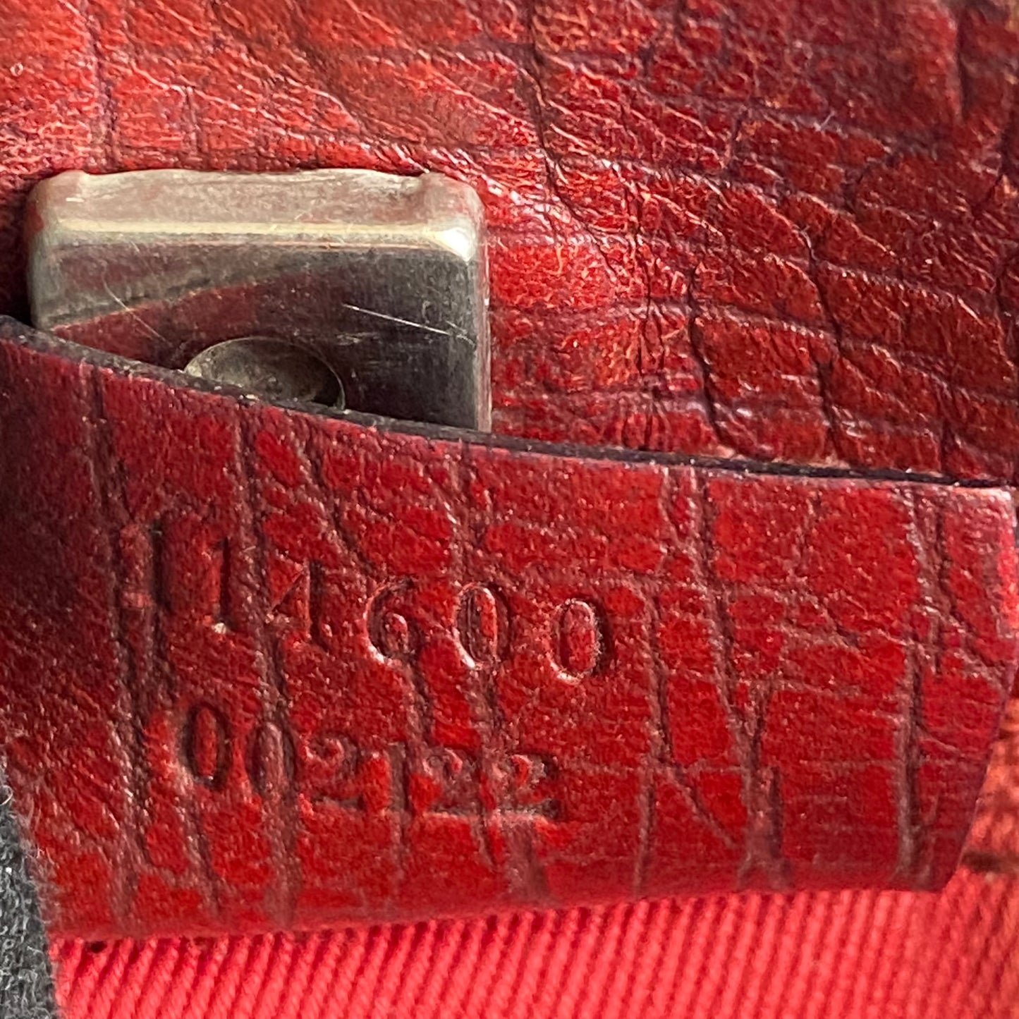 Gucci GG supreme tote bag authentic with coa
