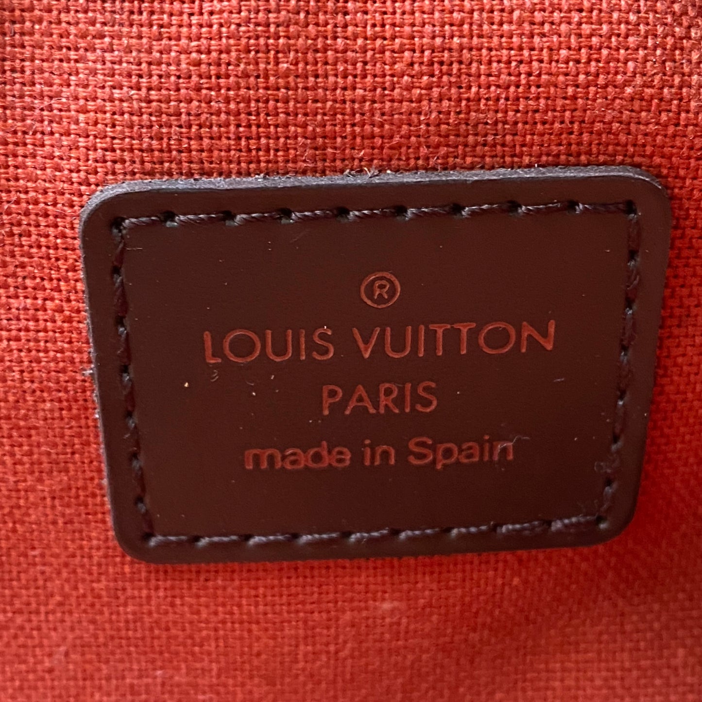 Louis Vuitton unisex damier bum sling bag CA1024 Authentic with COA 8x4.5x2.5