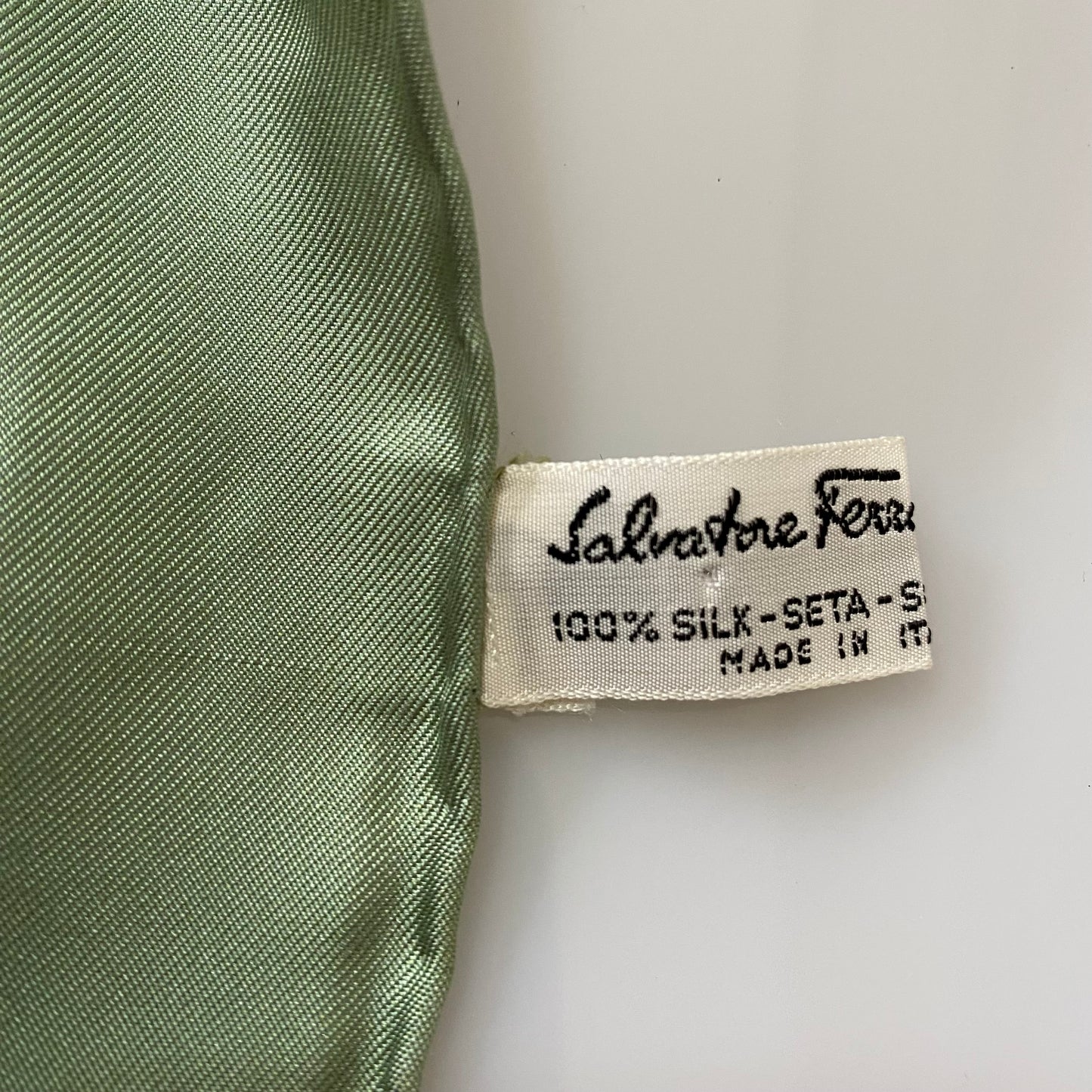 Ferragamo large silk scarf Authentic with coa 34 inch