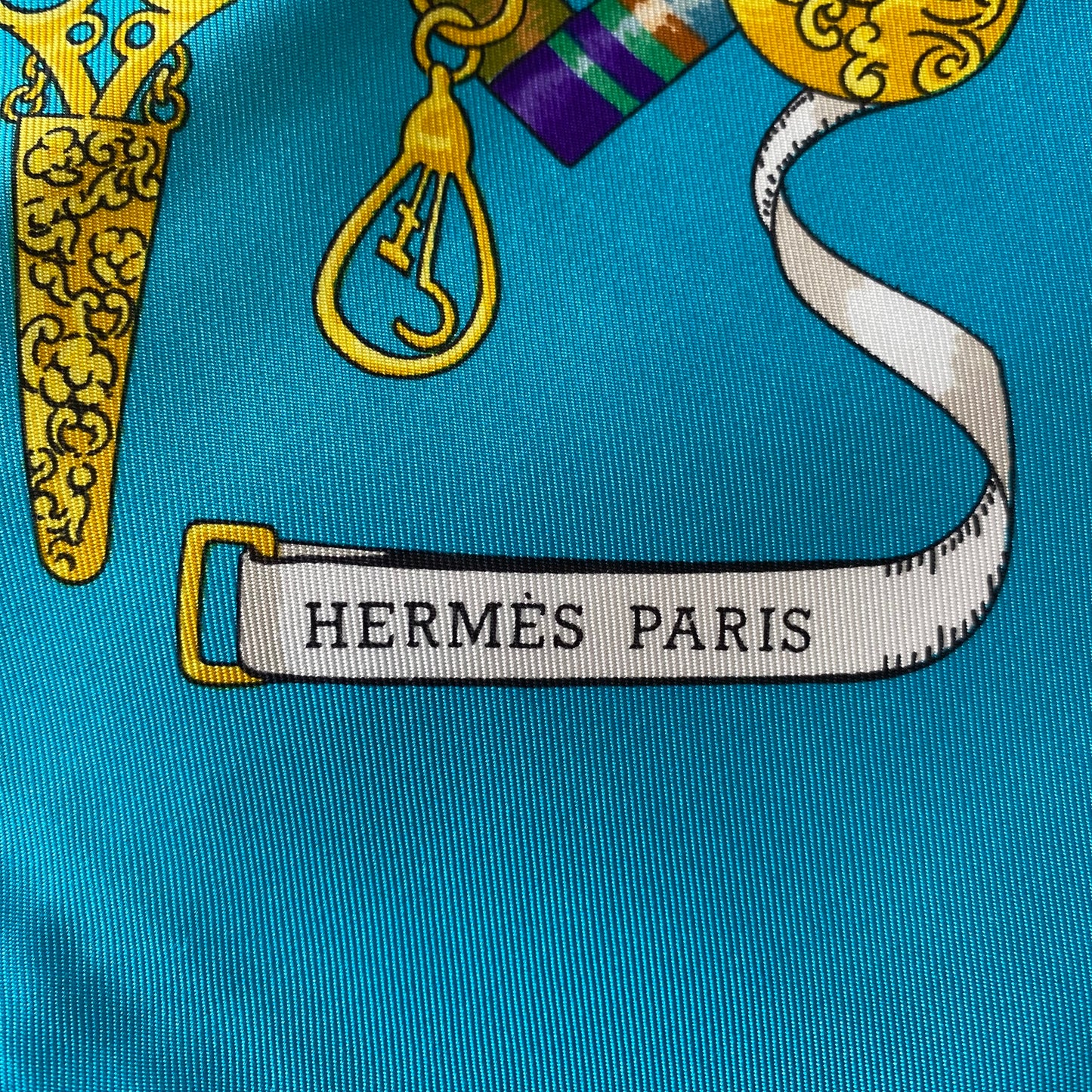 Hermes carre 90 large silk square scarf Authentic with coa 35 inch