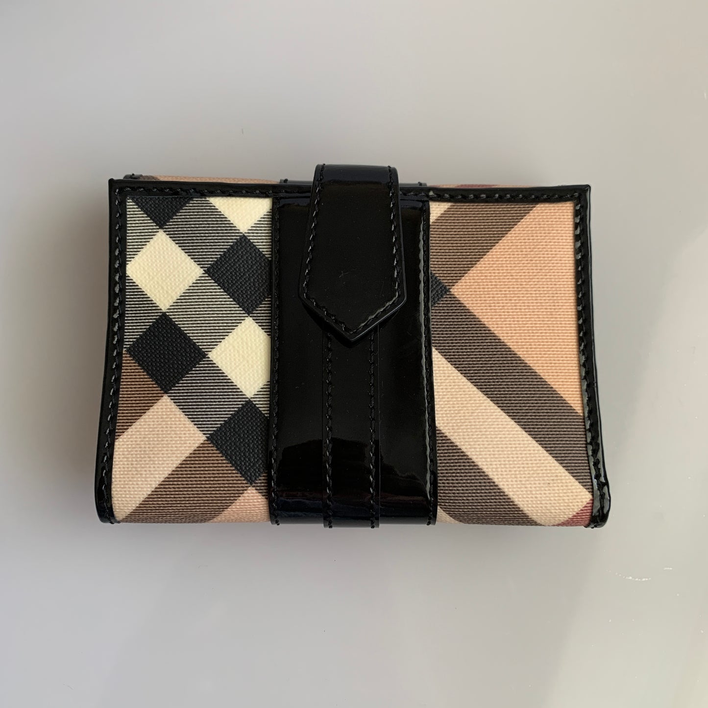 Burberry nuova check wallet authentic with COA box 5.7x4.5