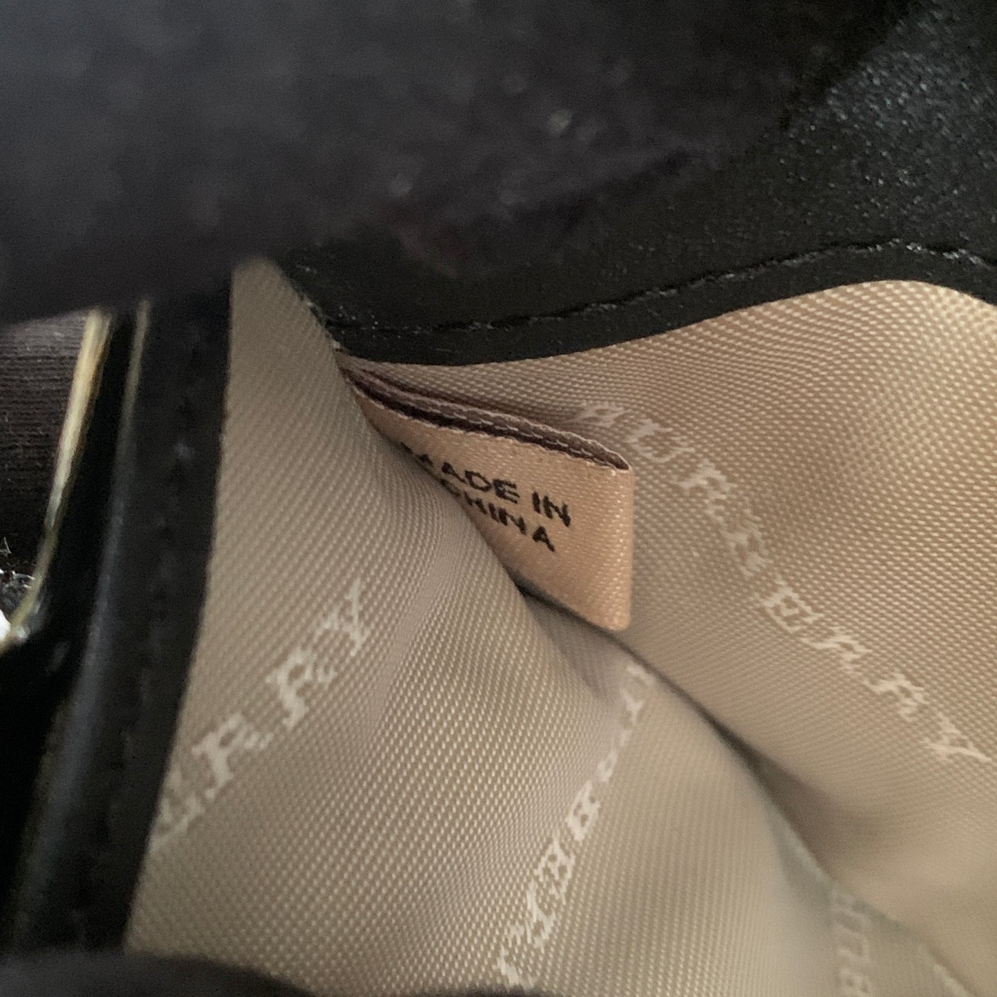 Burberry nuova check long wallet Authentic with COA