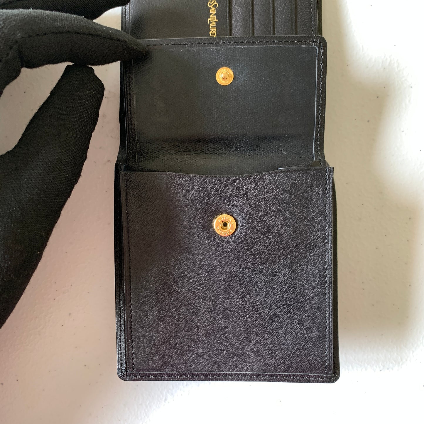 Yves Saint Laurent YSL men’s bifold leather wallet