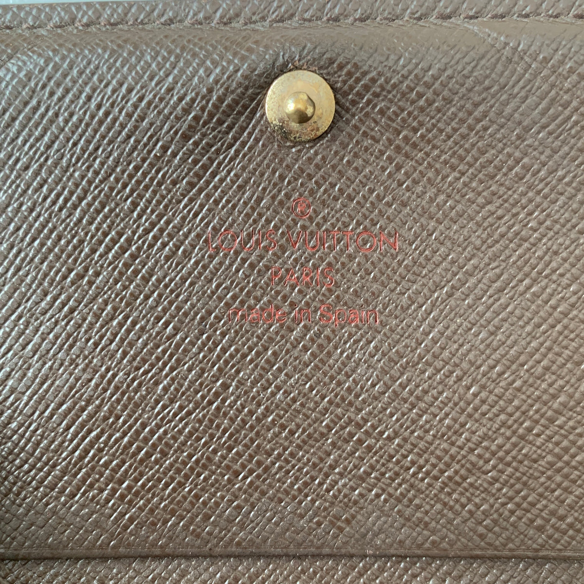 Louis Vuitton damier wallet CA4098 Authentic with COA 5.6x3.8x1