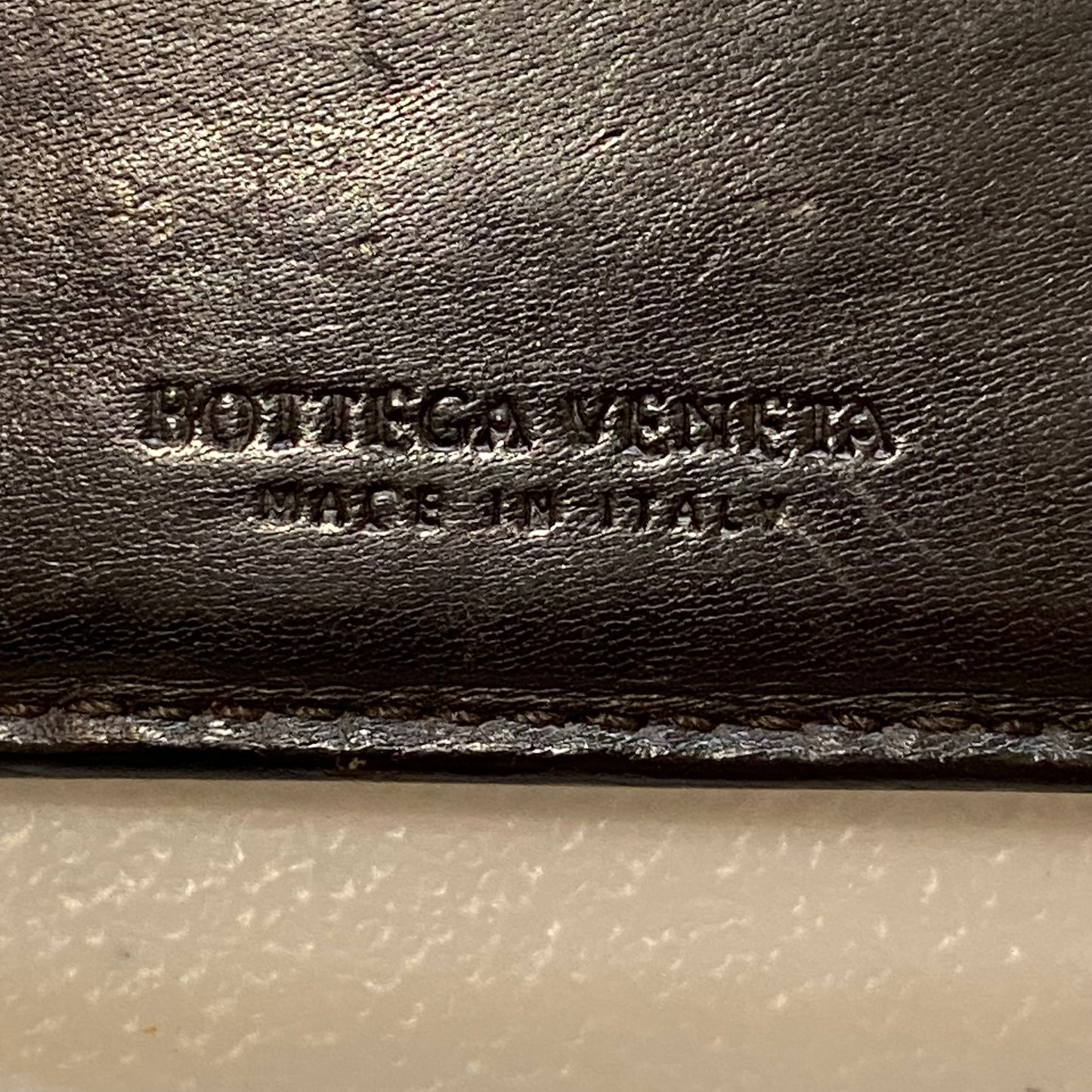 BOTTEGA VENETA intrecciato men’s bifold dark brown leather wallet Authentic with coa 4.4x3.8