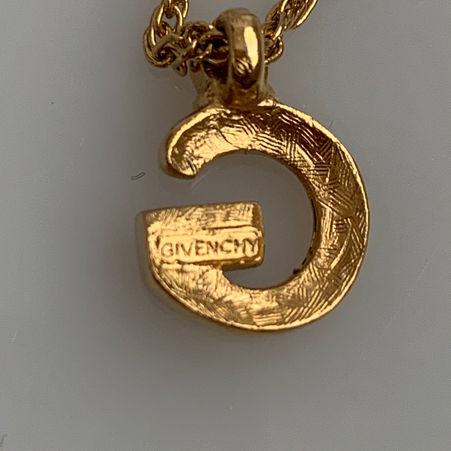 Givenchy G logo pendant gold plated Necklace authentic with COA