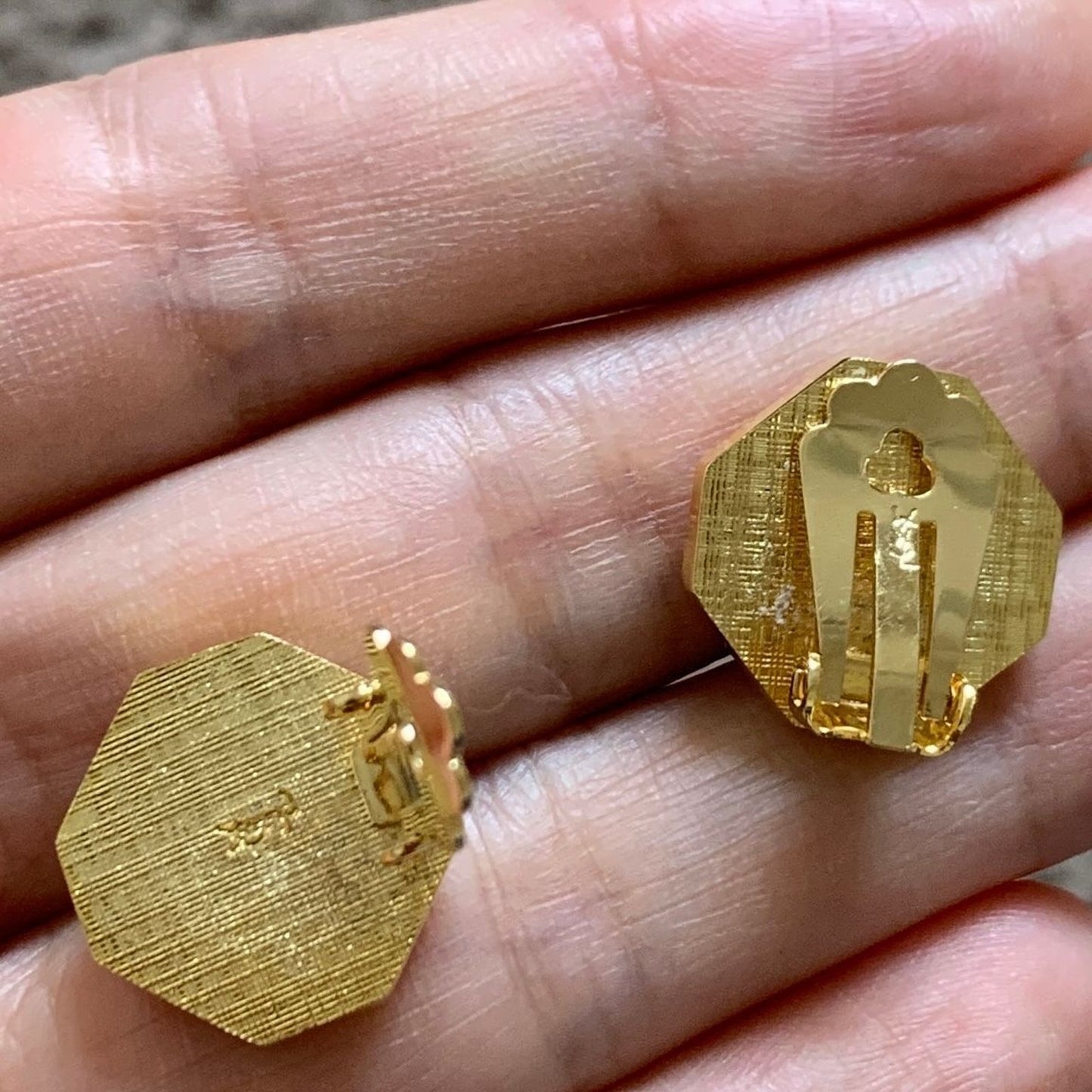 Y1007 YSL Yves Saint Laurent logo gold color and rhinestone clip-on earrings