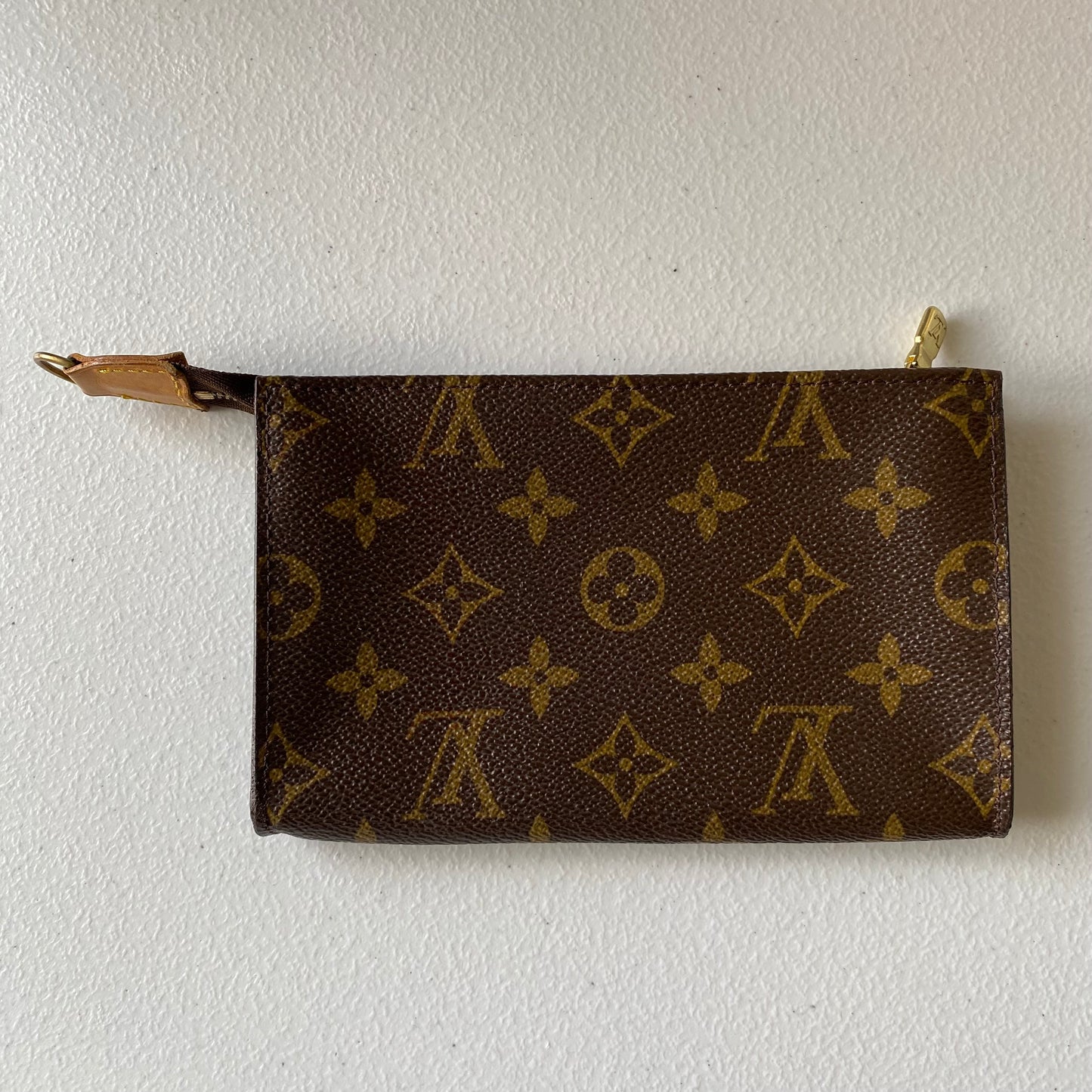 Louis Vuitton monogram bucket accessory bag AR0946 Authentic with coa 6.7x4.3
