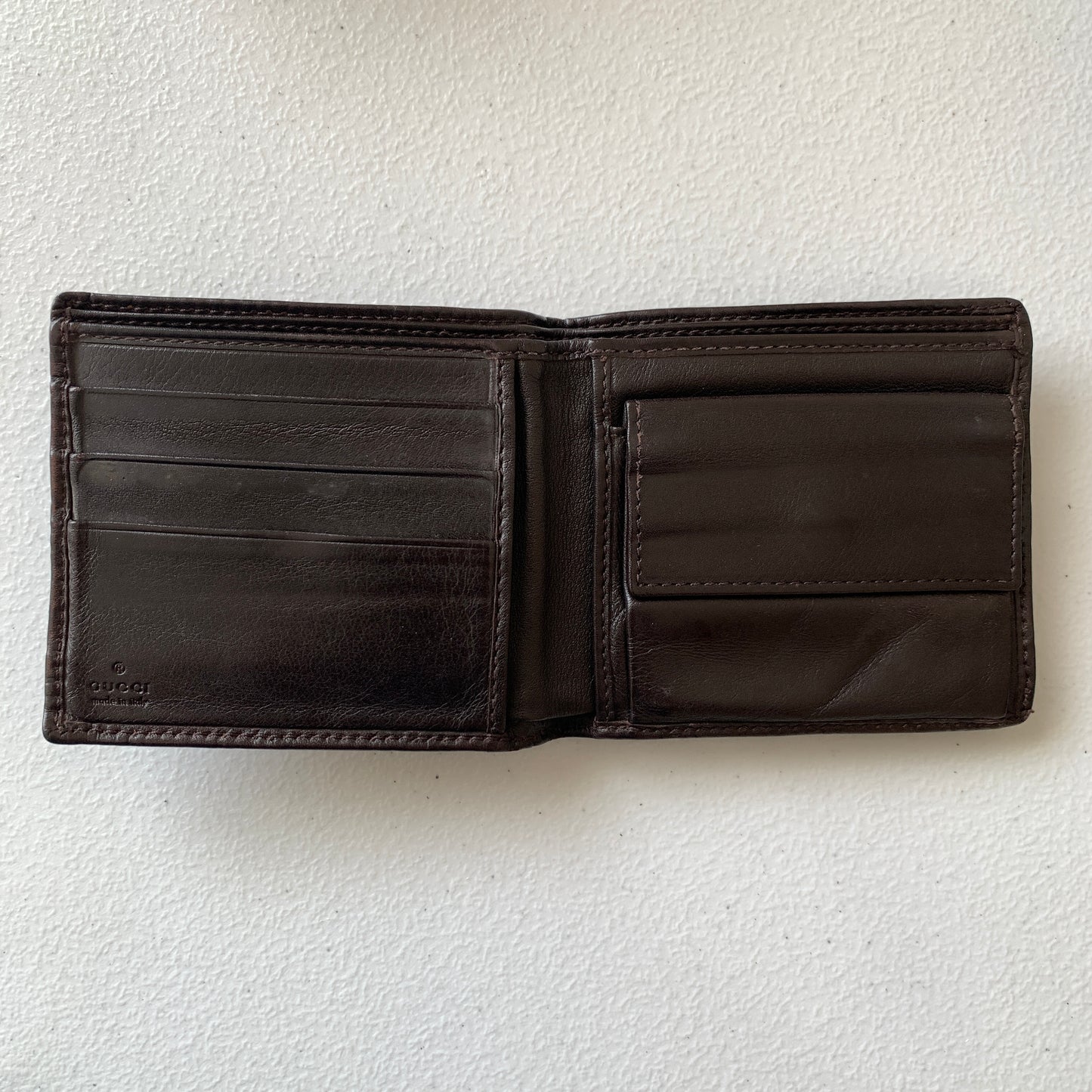 Gucci monogram brown leather men’s bifold wallet Authentic with COA