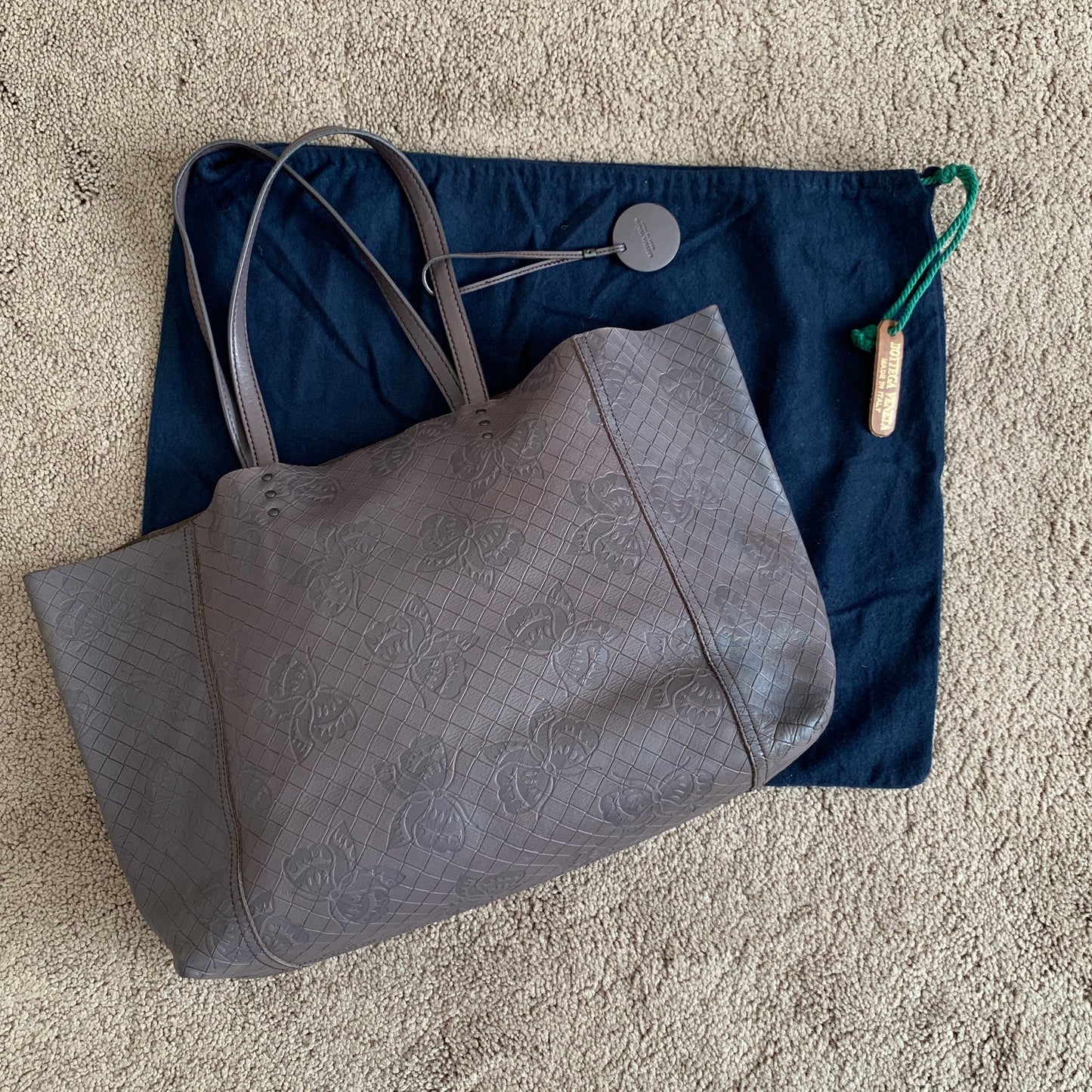 Bottega veneta intrecciato mirage butterfly leather tote shoulder bag authentic