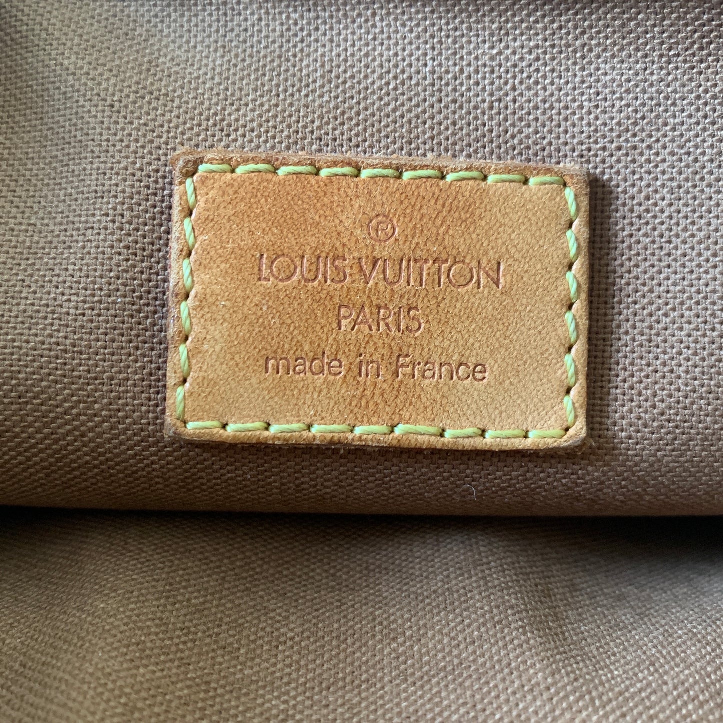 Louis Vuitton monogram messenger crossbody bag MI0016 Authentic with COA