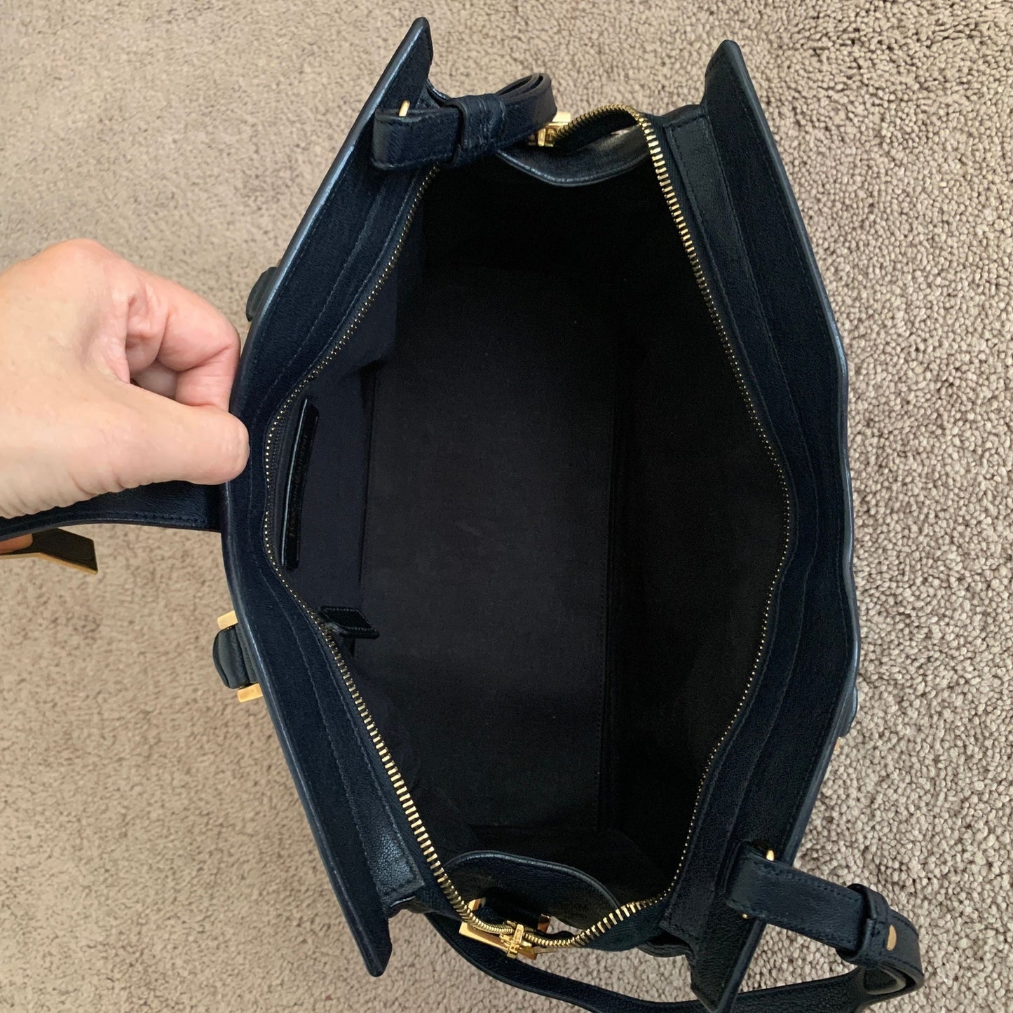 Yves Saint Laurent dark blue cabas leather bag with strap removable and COA