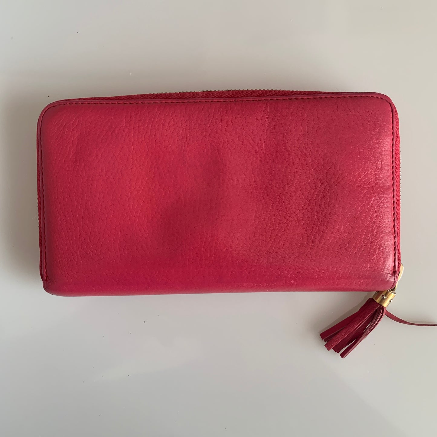 Gucci soho pink Leather long zip around Wallet authentic with COA and tassel zi