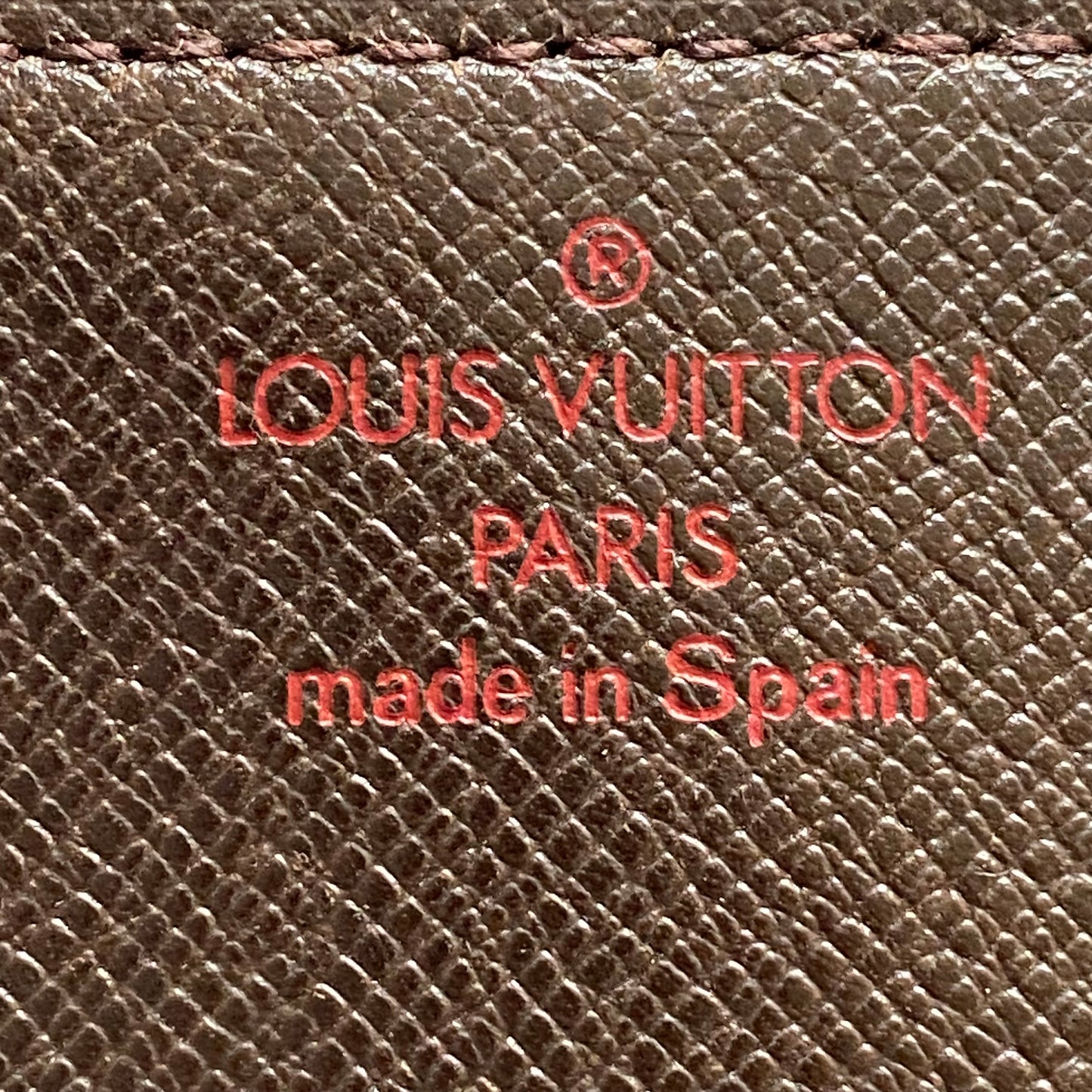 Louis Vuitton damier card holder wallet CA1011 Authentic with coa