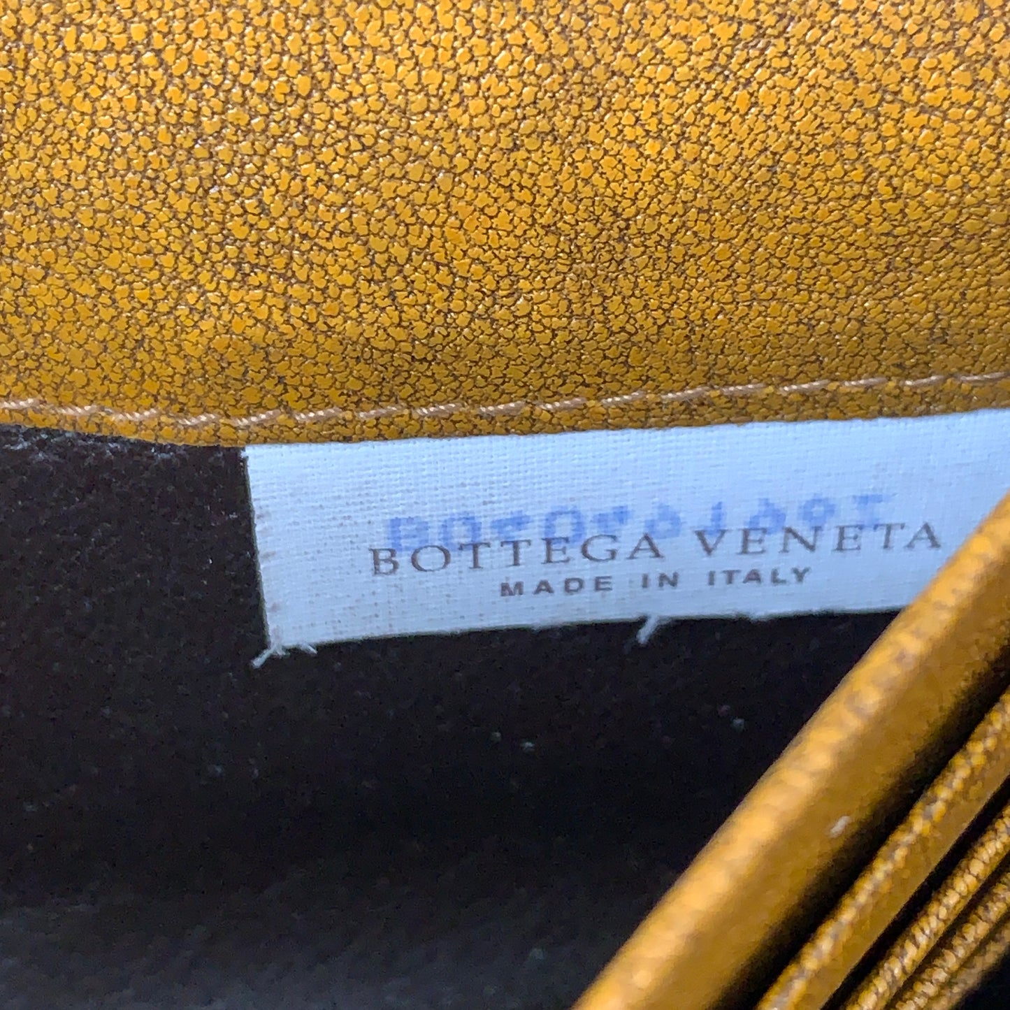 Bottega Veneta intrecciato women’s leather wallet 3.5x 7.5” authentic with COA