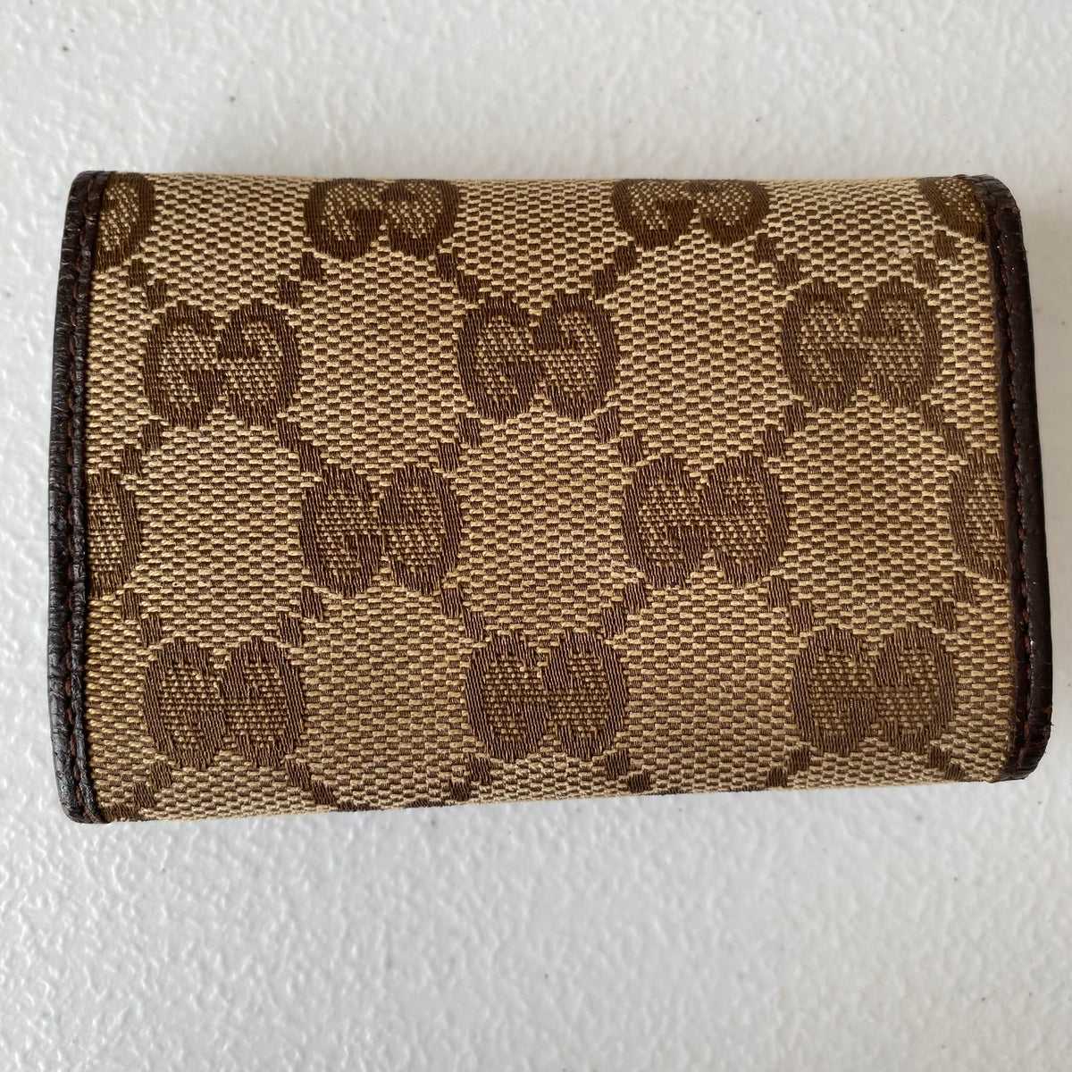 Gucci monogram 6 ring key holder Authentic with COA 3.6x2.4