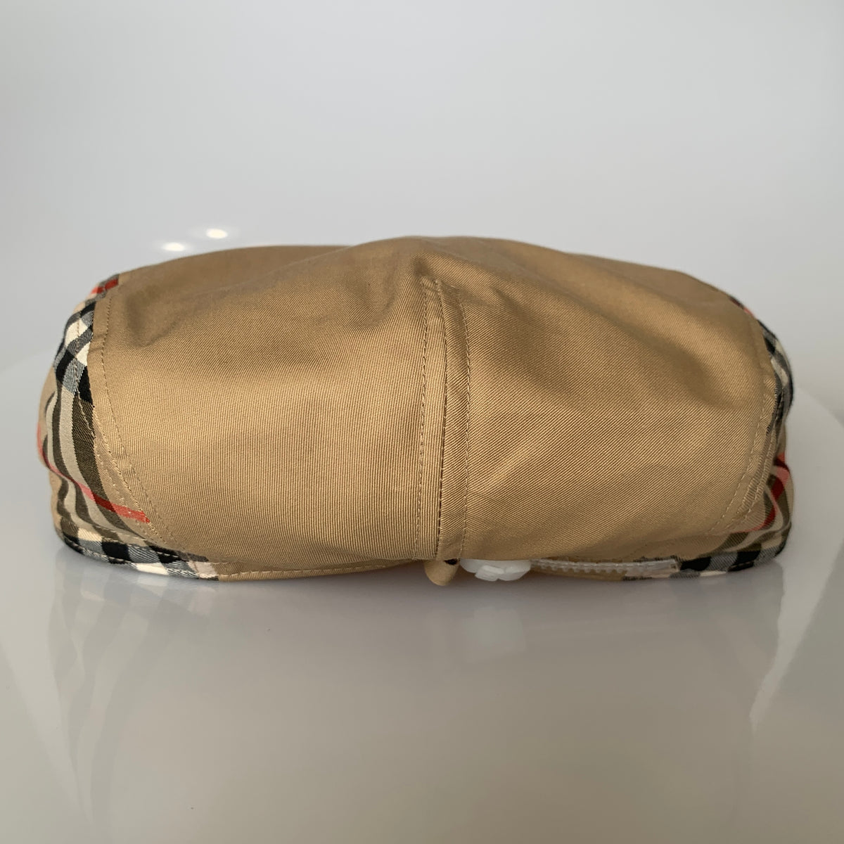Burberry nuova check Hat Authentic with COA size M